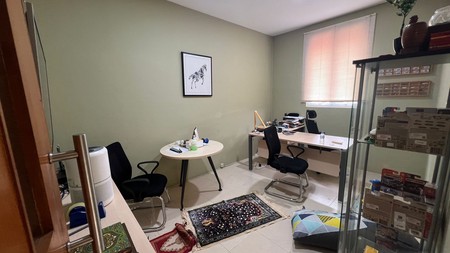 Dijual Cepat Rumah dekat Kampus STAN,Banyak Jajan di Bintaro Jaya 5.