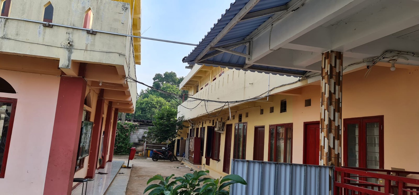 Di Jual Gedung Ex Pesantren Murah Siap Pakai Bebas Banjir Di Setu Bekasi
