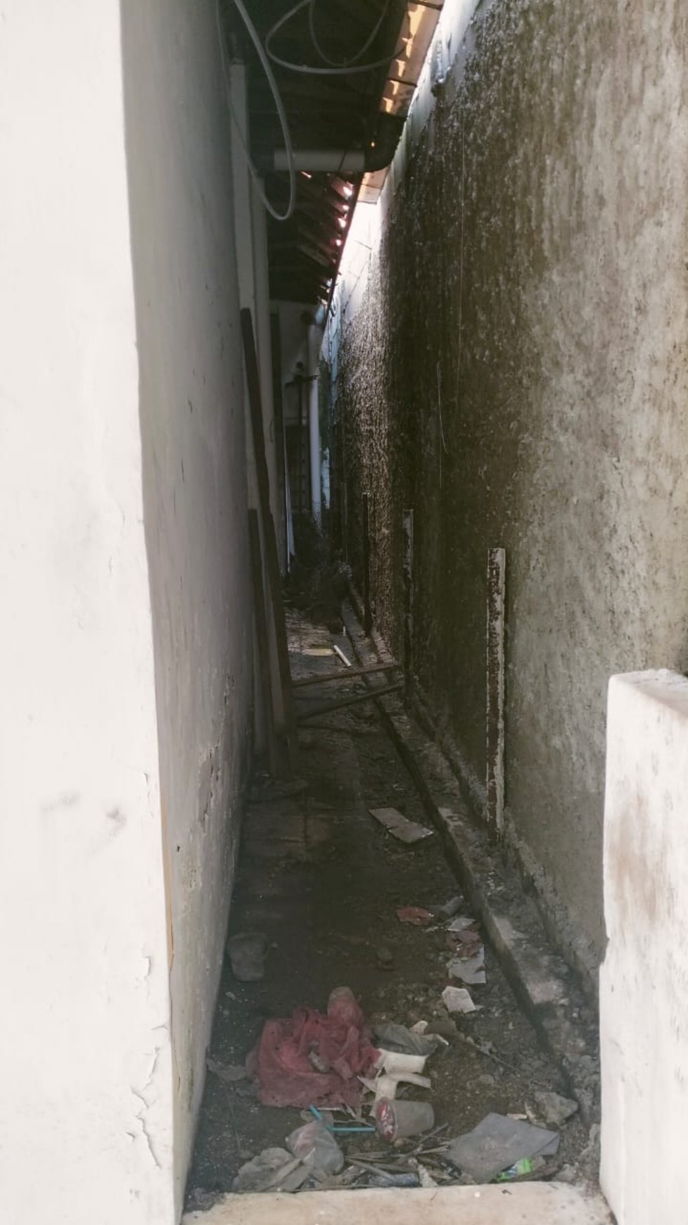 Dijual rumah bangunan lama hitung tanah di Jalan Pulo Cempaka  Grogol Utara, Kemandoran 1, Kebayoran Lama, Jakarta Selatan