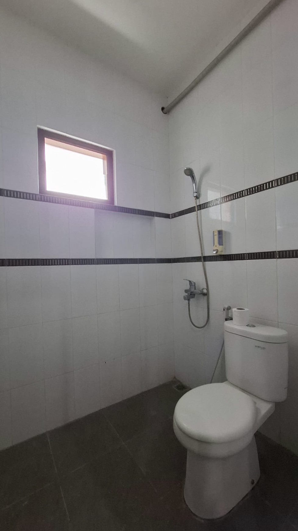 Rumah Mewah 2 Lantai dalam Perumahan Lokasi Dekat Kampus UPN di Babarsari Depok Sleman 