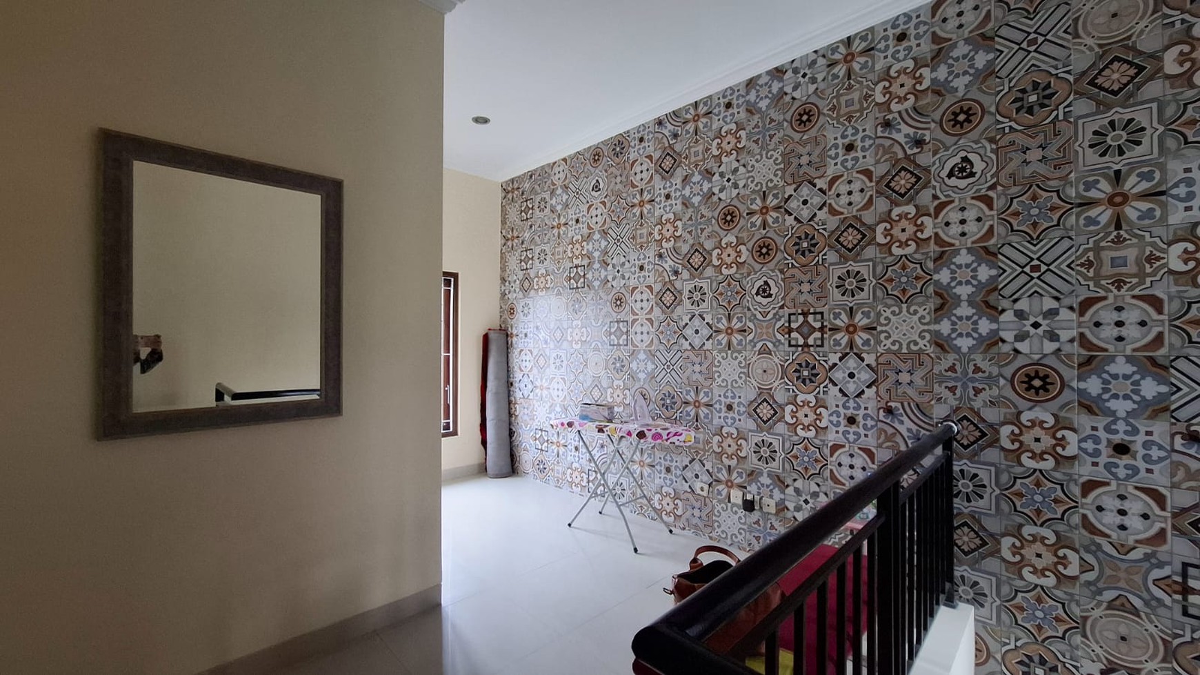 Rumah Mewah 2 Lantai dalam Perumahan Lokasi Dekat Kampus UPN di Babarsari Depok Sleman 