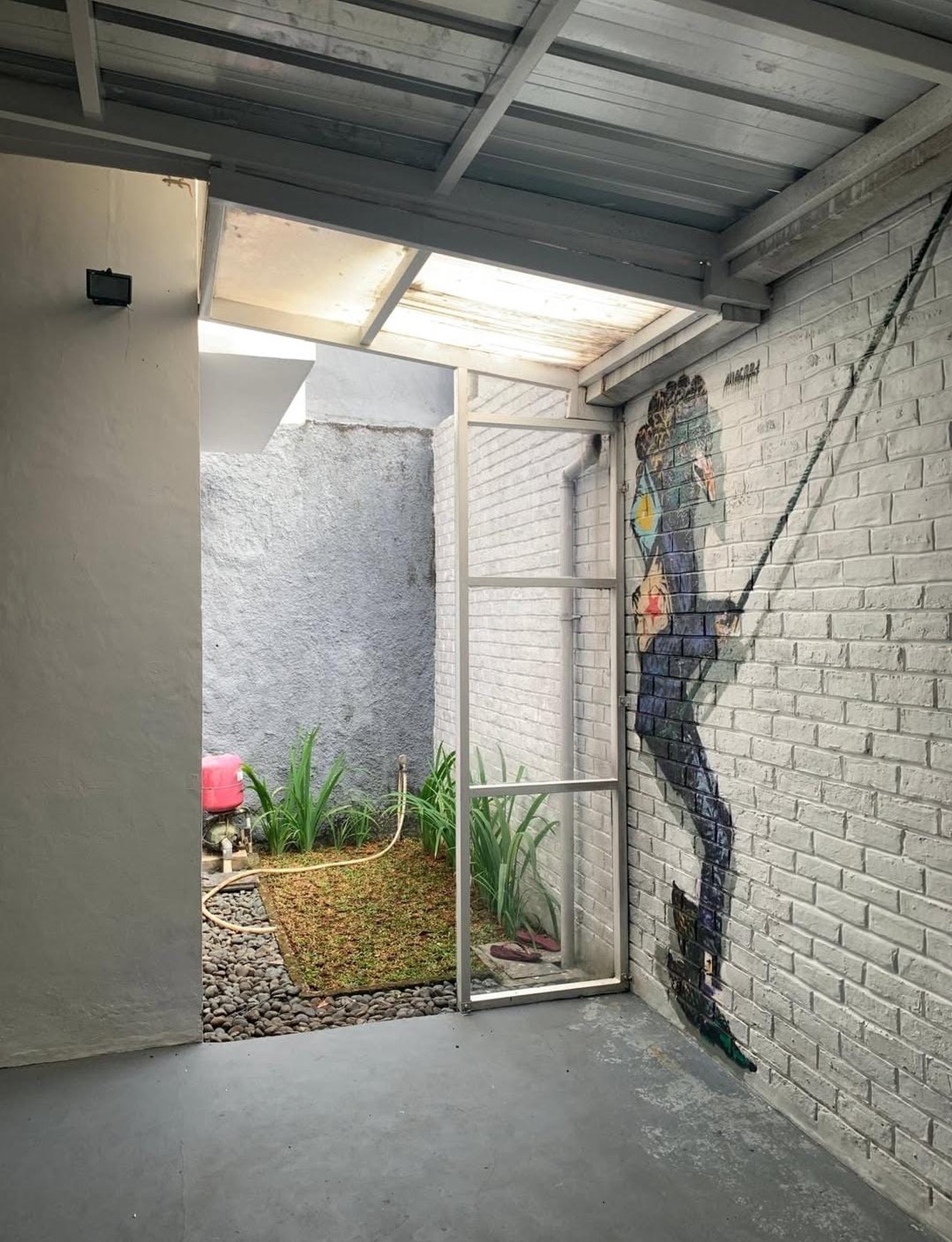 Rumah Di Lingkungan Tenang