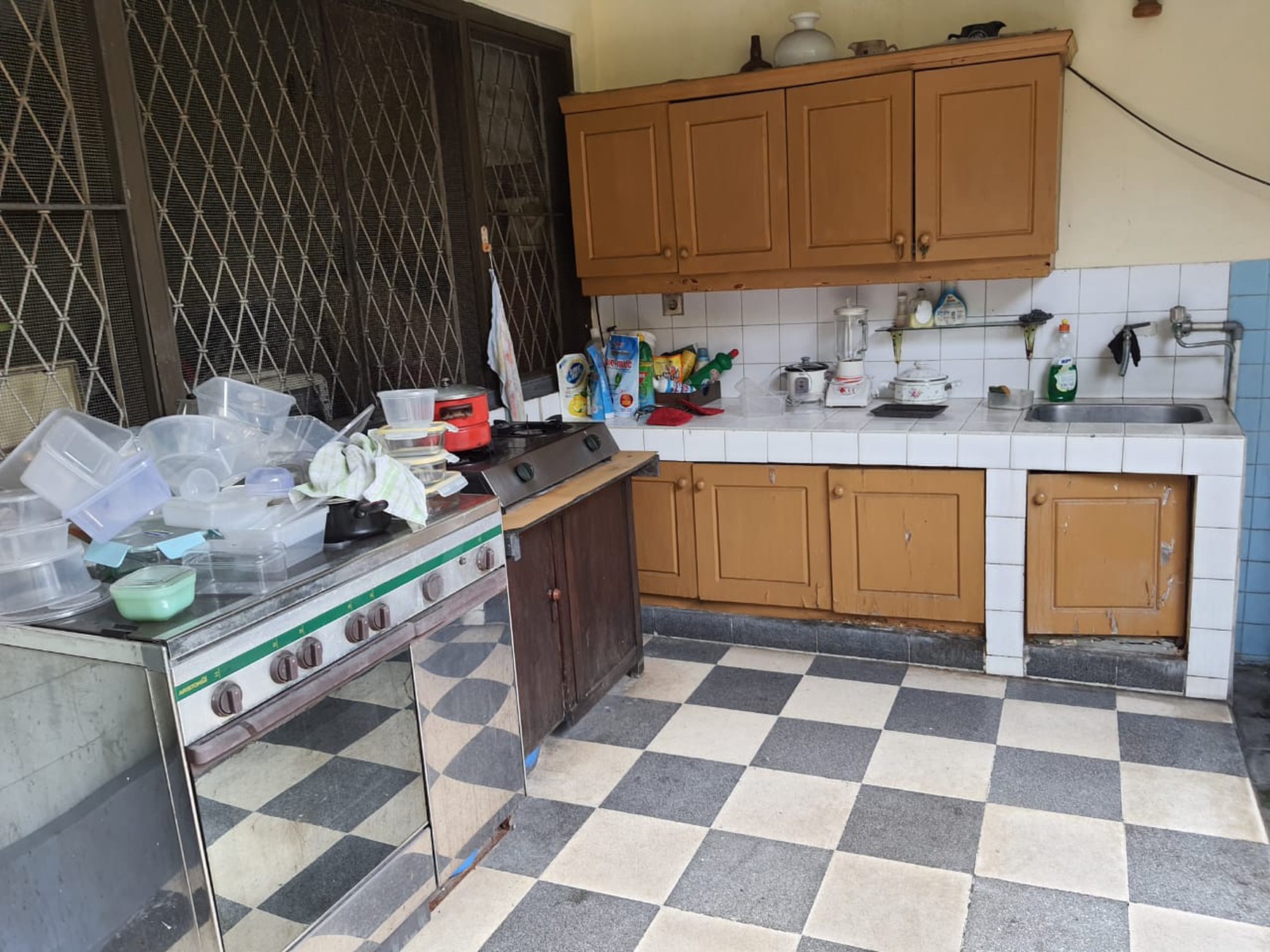 Di Jual Rumah Lama Jl Tebet Barat IV - Jakarta Selatan