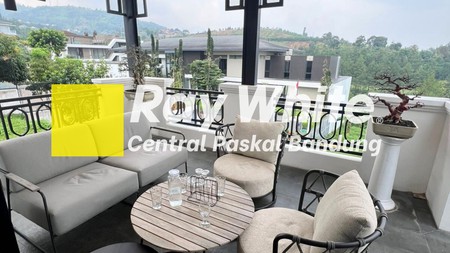 Rumah Modern Classic di Bukit Pakar Gold Bandung