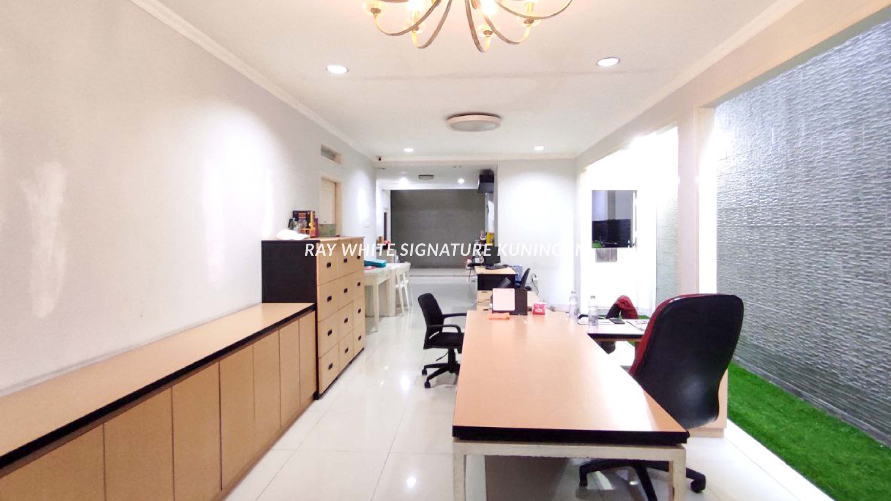 Dijual Rumah Siap Huni Di  Kemangisan Pulo Palmerah 