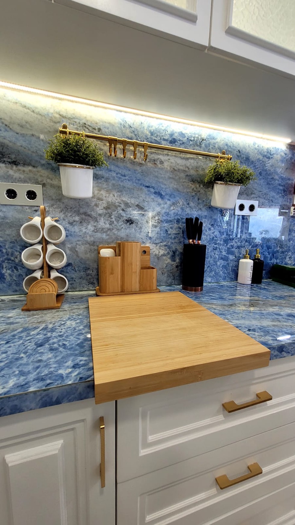 DIJUAL VILLA DAN GLAMPING MEWAH DI KAKI GN PANGRANGO