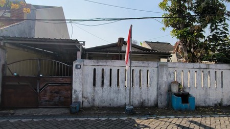Dijual Rumah Hitung Tanah di Perumahan Pondok Maritim Indah - Kebraon - Balas Klumprik - Surabaya Barat