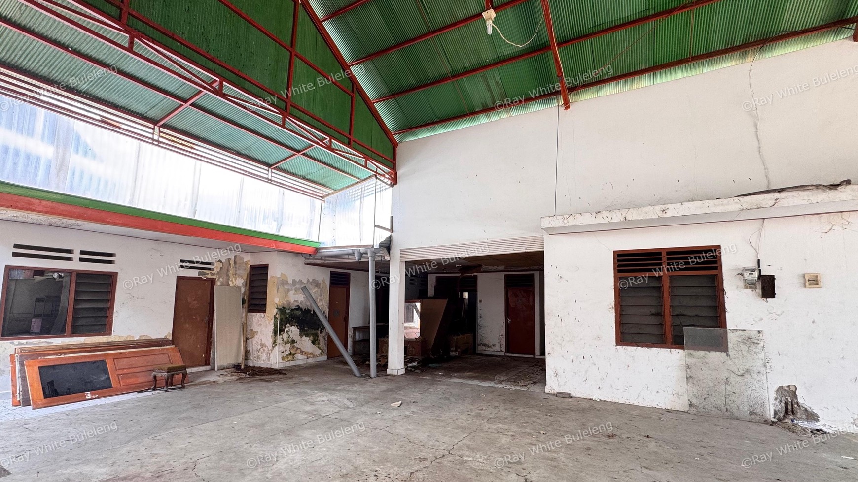 Spacious Warehouse for Sale Near City Center