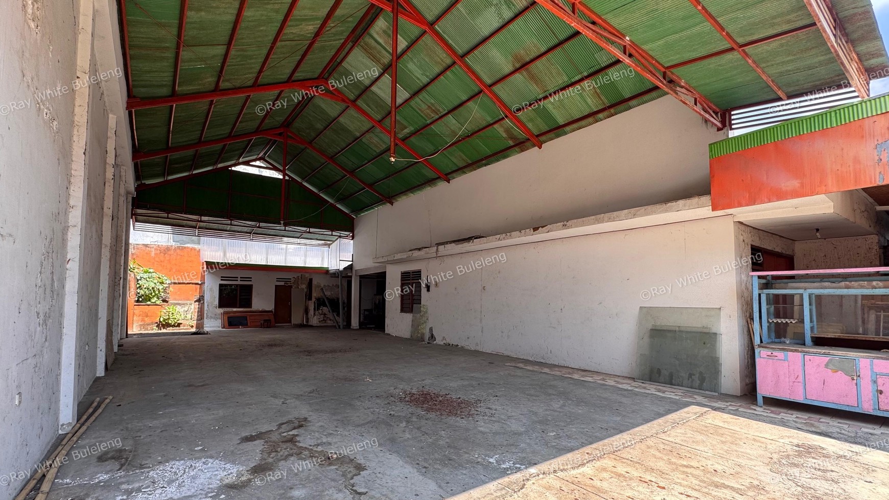 Spacious Warehouse for Sale Near City Center