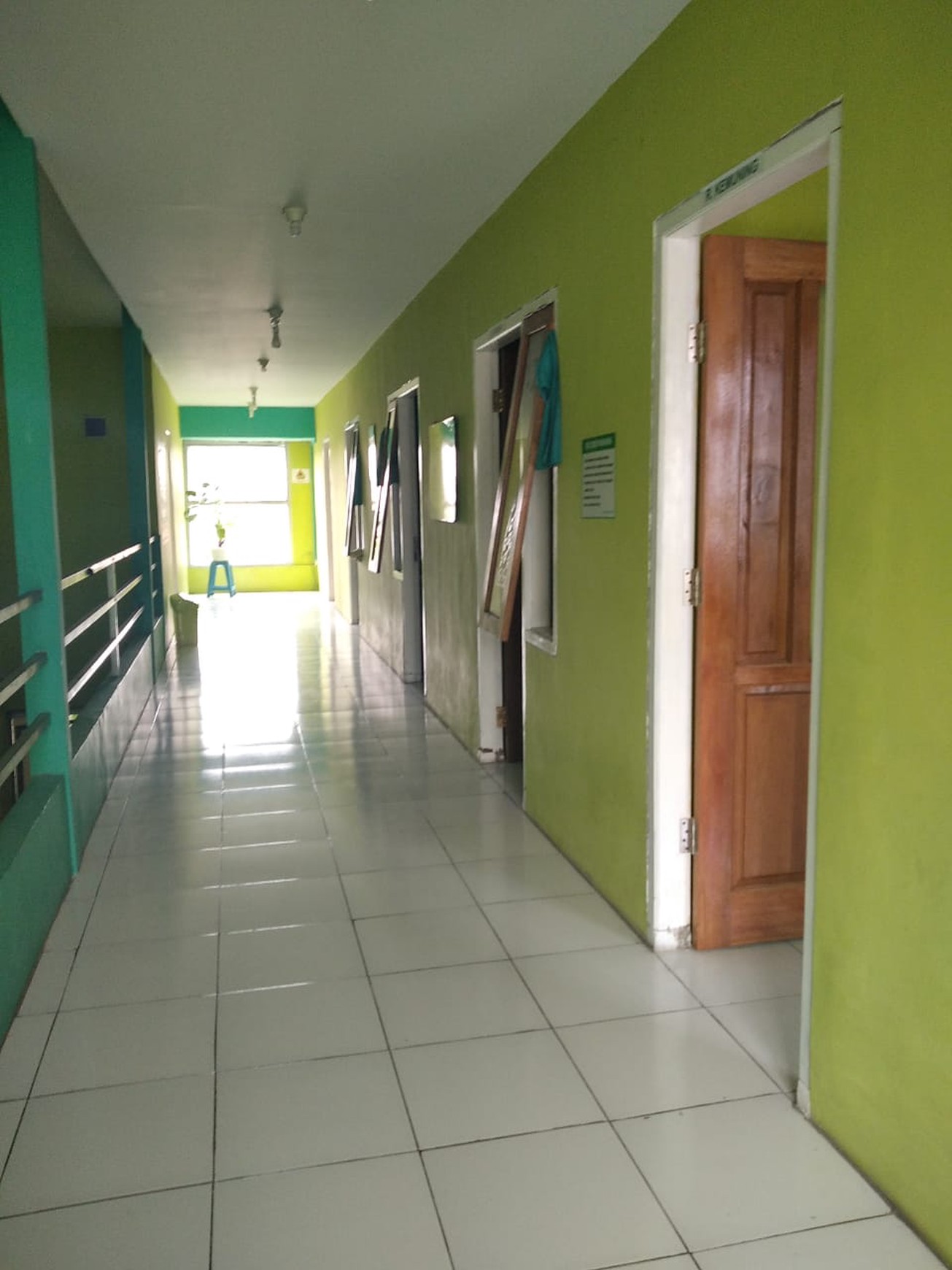 Rumah Strategis + Klinik di Jl. KH Fudholi, Karang Asih - Lokasi Ramai & Potensial Bisnis