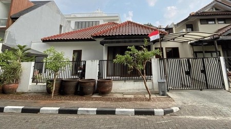Rumah Asri, Bagus Lokasi strategis di Cinere