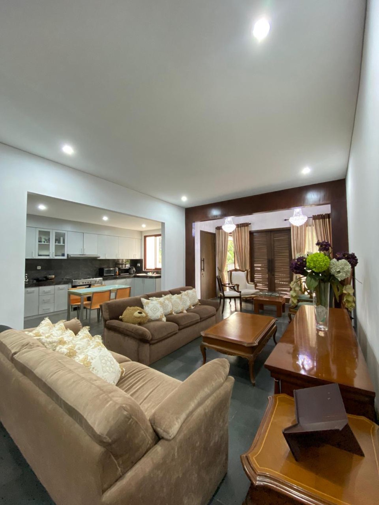 Rumah Keren Area Villa Cinere Mas Dekat Stasiun MRT & Gate Tol