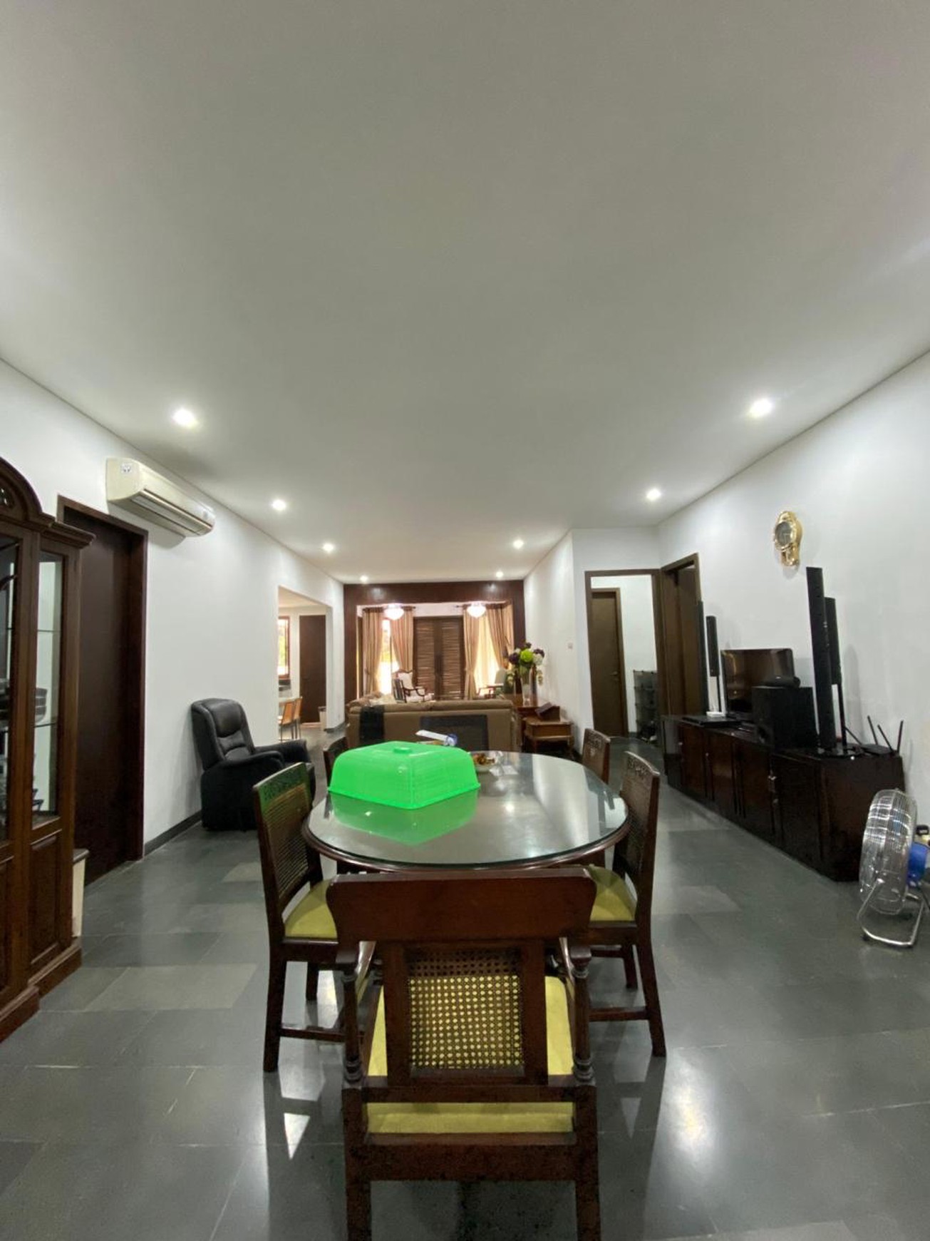 Rumah Keren Area Villa Cinere Mas Dekat Stasiun MRT & Gate Tol