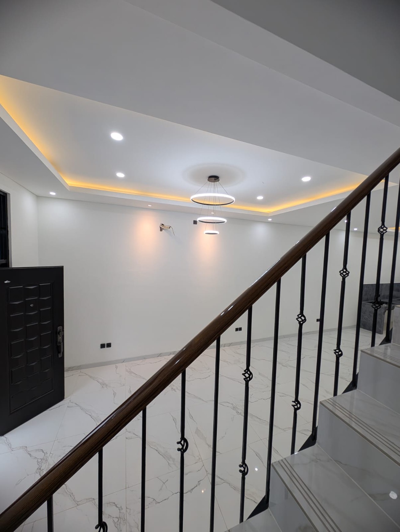 Rumah Modern 2 Lantai di Cinere - Full Bonus & Lokasi Strategis