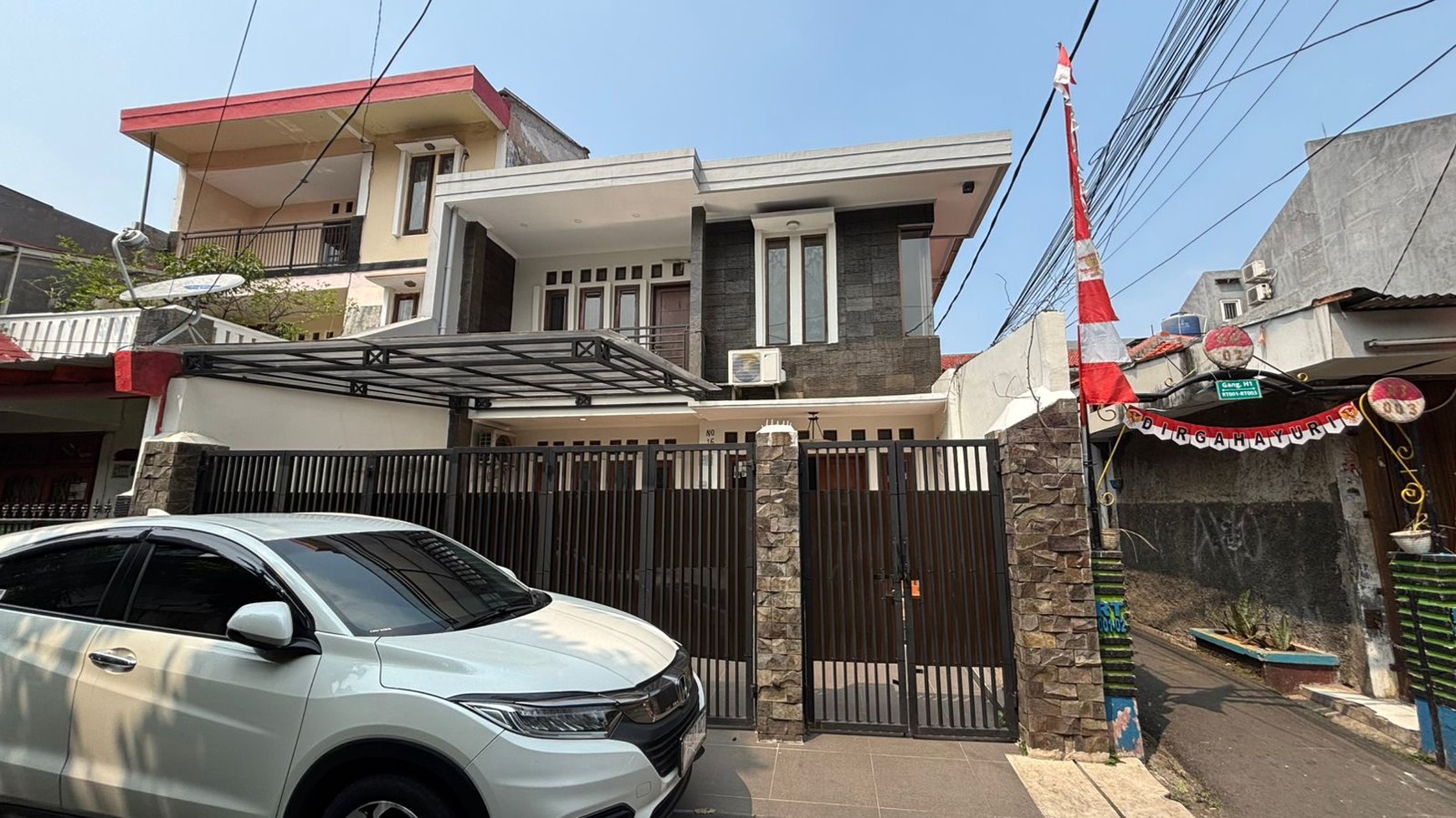 Rumah 2 Lantai Disewakan di Cikoko Timur Pancoran