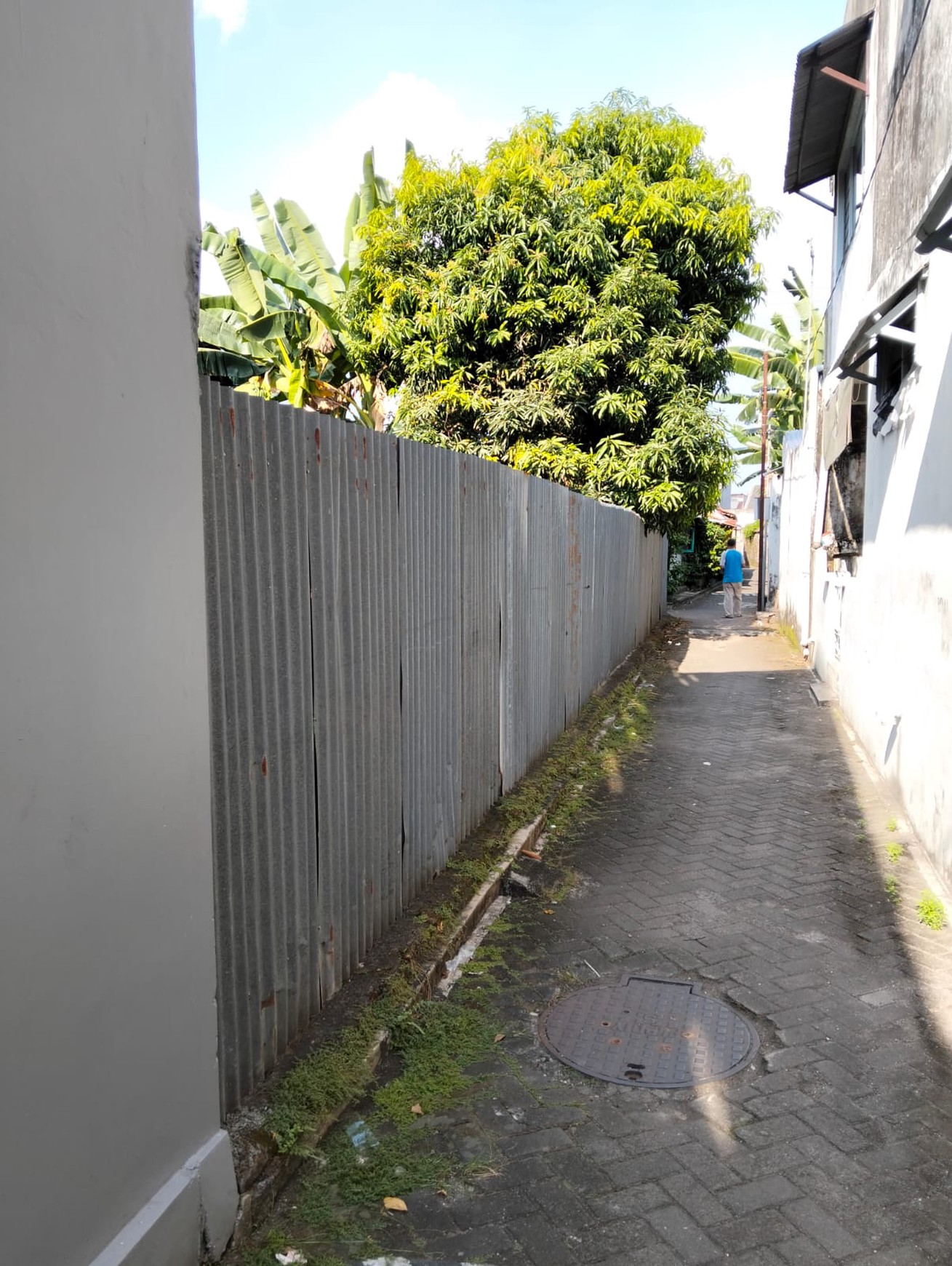 Tanah 1660 Meter Persegi Lokasi Strategis Cocok Untuk Usaha karangwaru, Tegalrejo, Yogyakarta