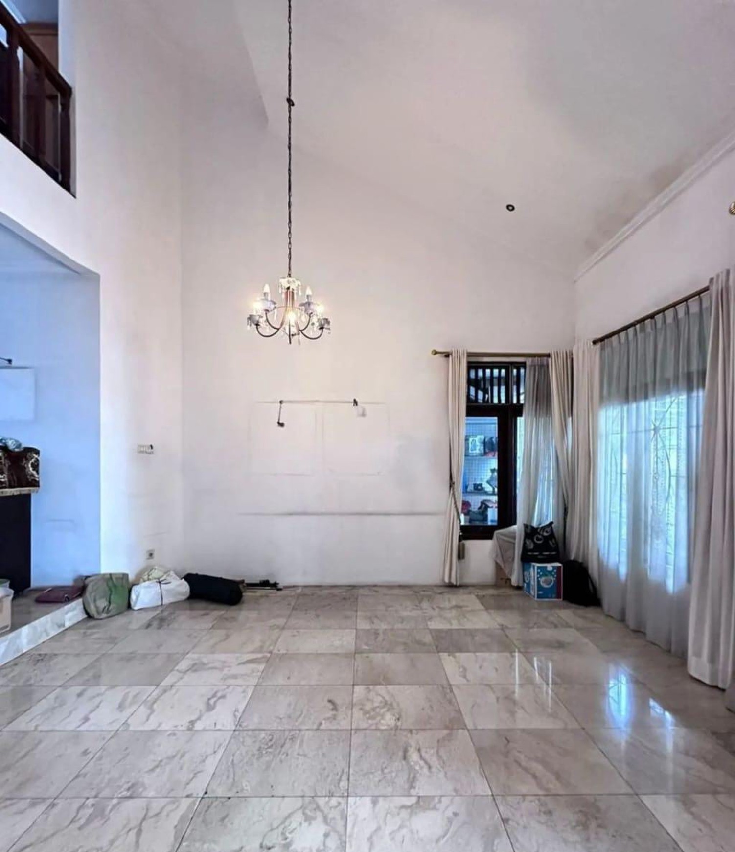 Rumah Hitung Tanah Area Cipete