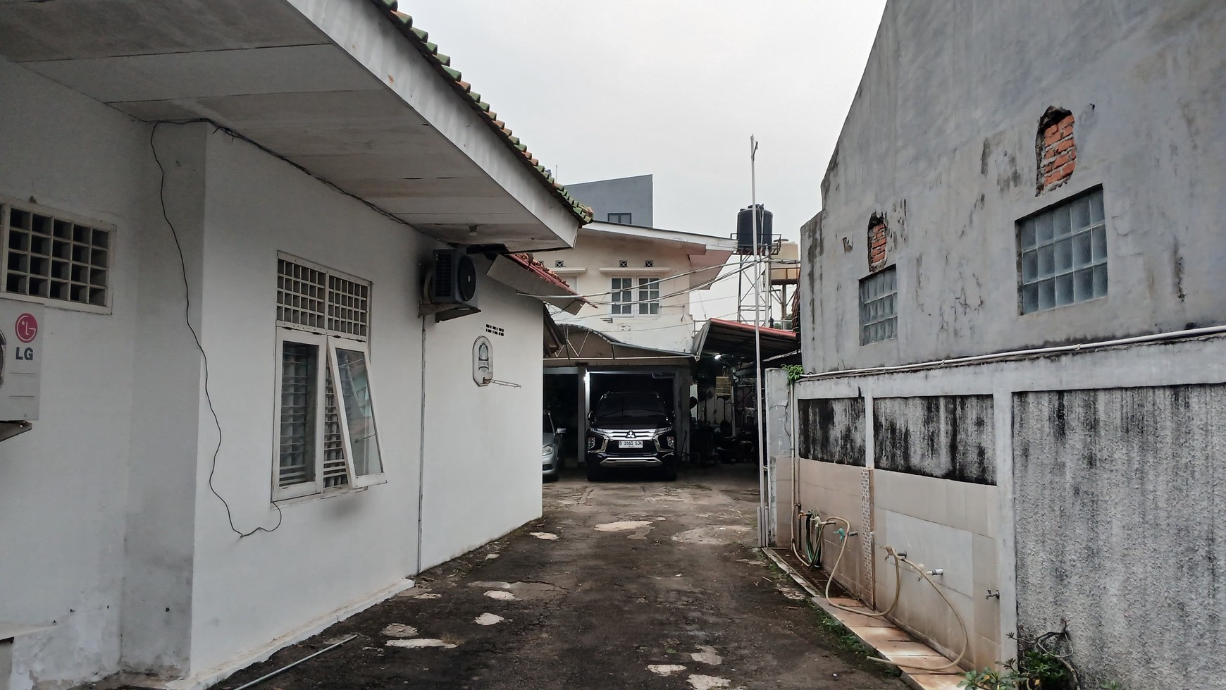Rumah Hitung Tanah Area Cipete