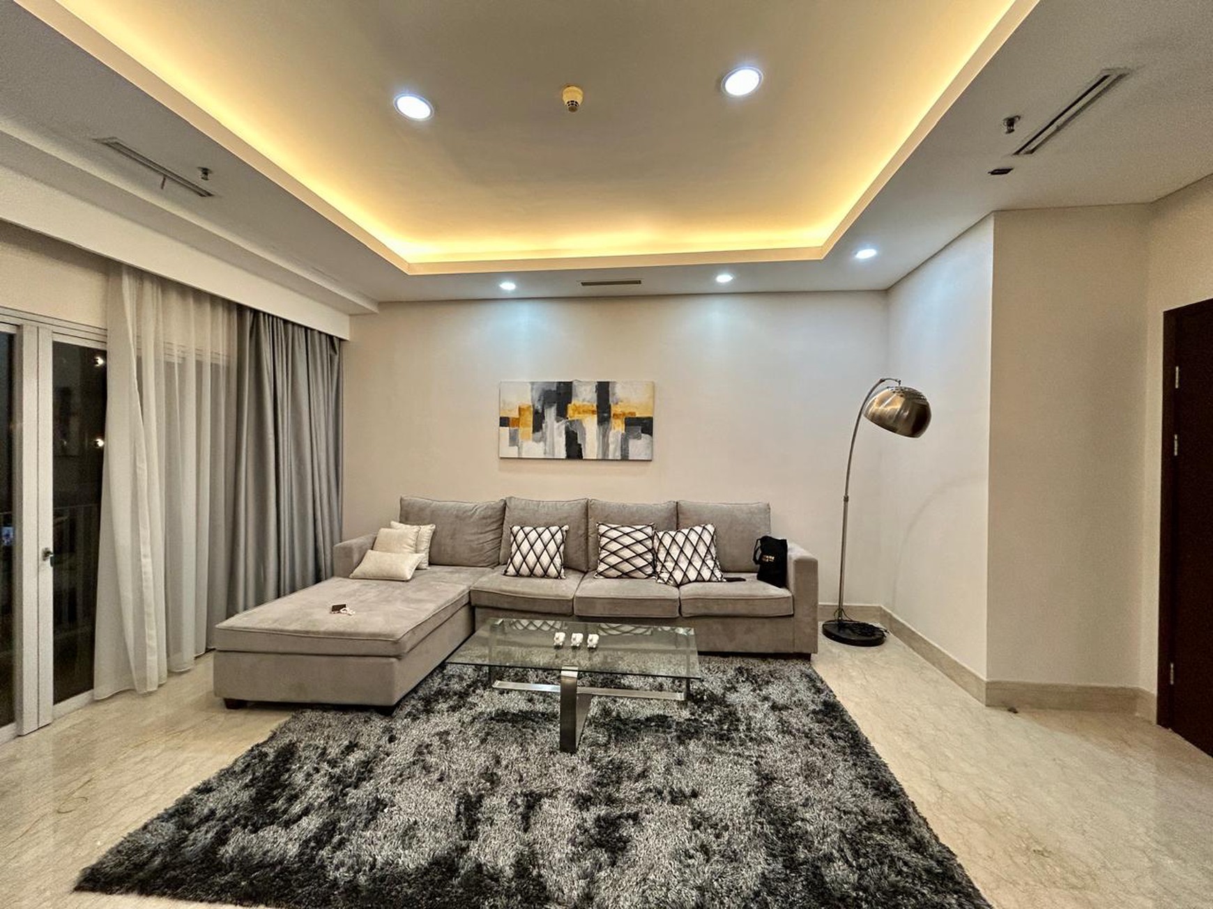 Unit di Apartemen The Capital Residence Disewakan