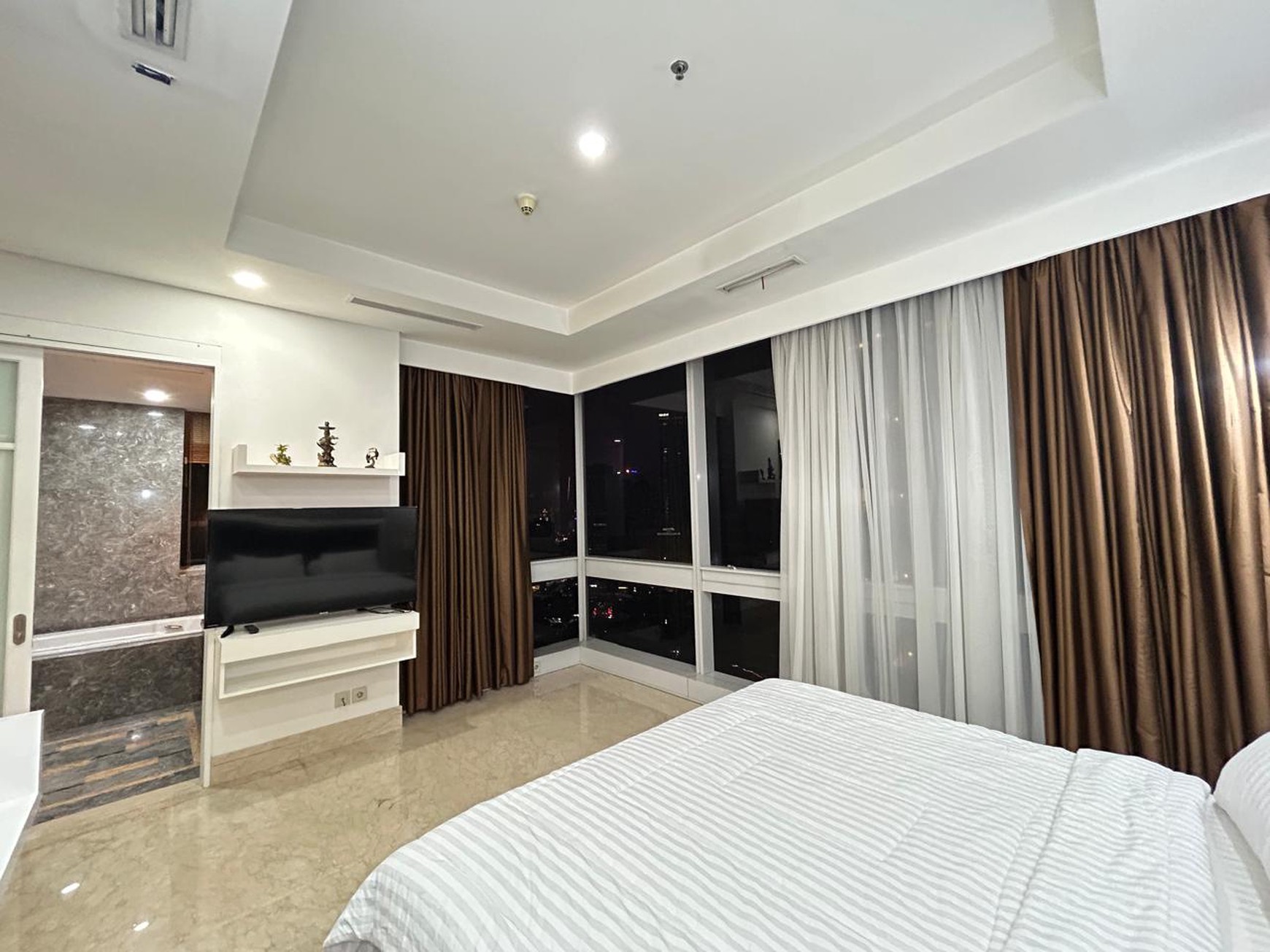 Unit di Apartemen The Capital Residence Disewakan