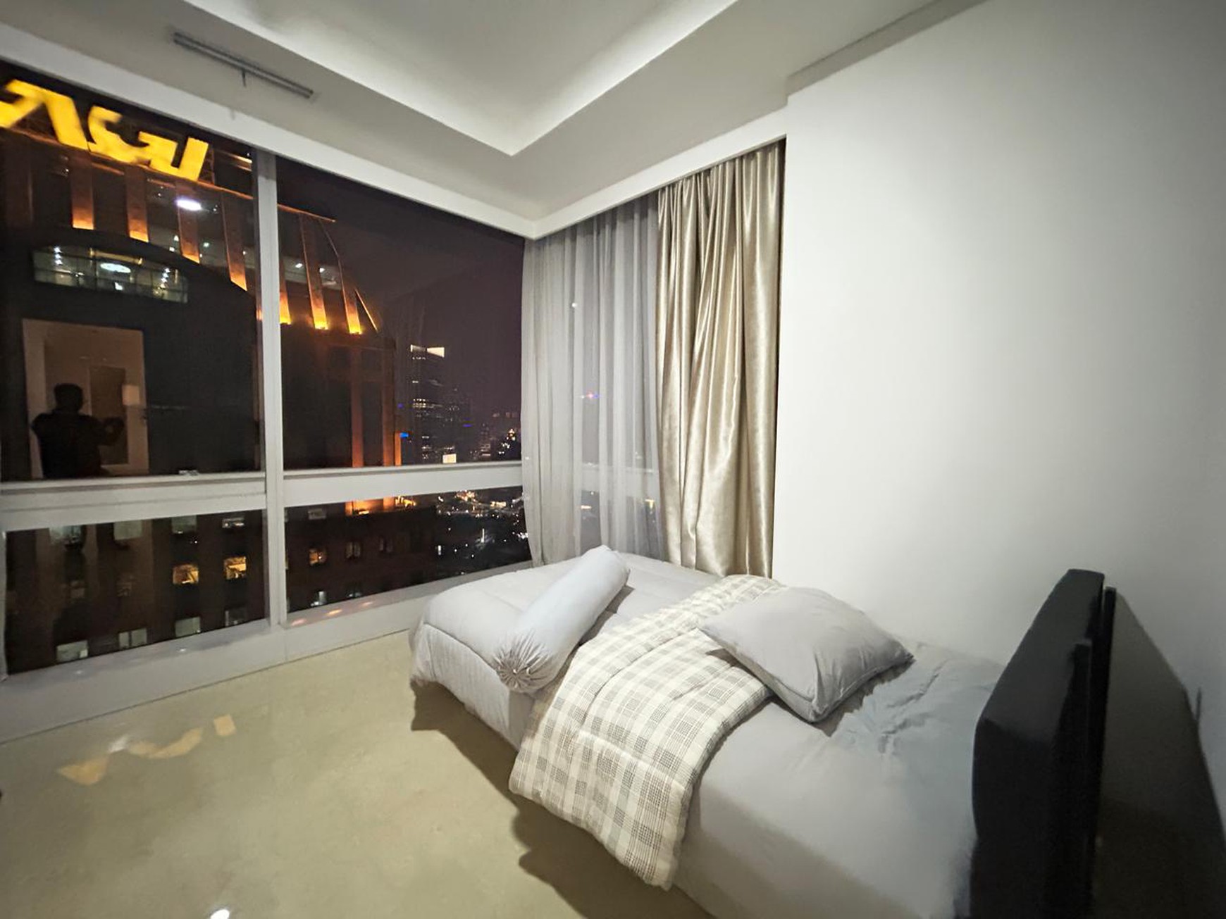 Unit di Apartemen The Capital Residence Disewakan