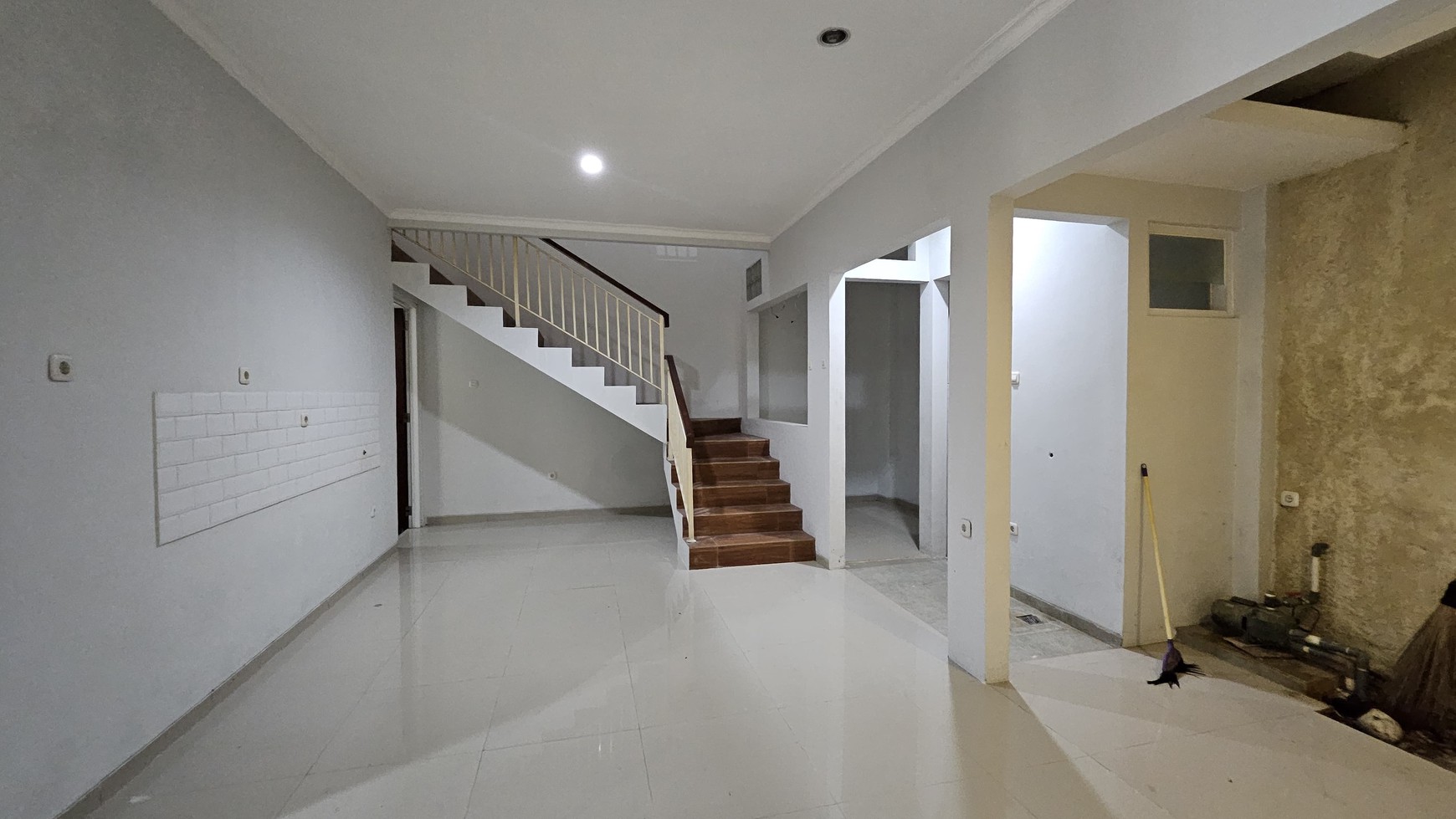 Rumah Bagus Di Gelagah Hills Ciputat Tangerang Selatan