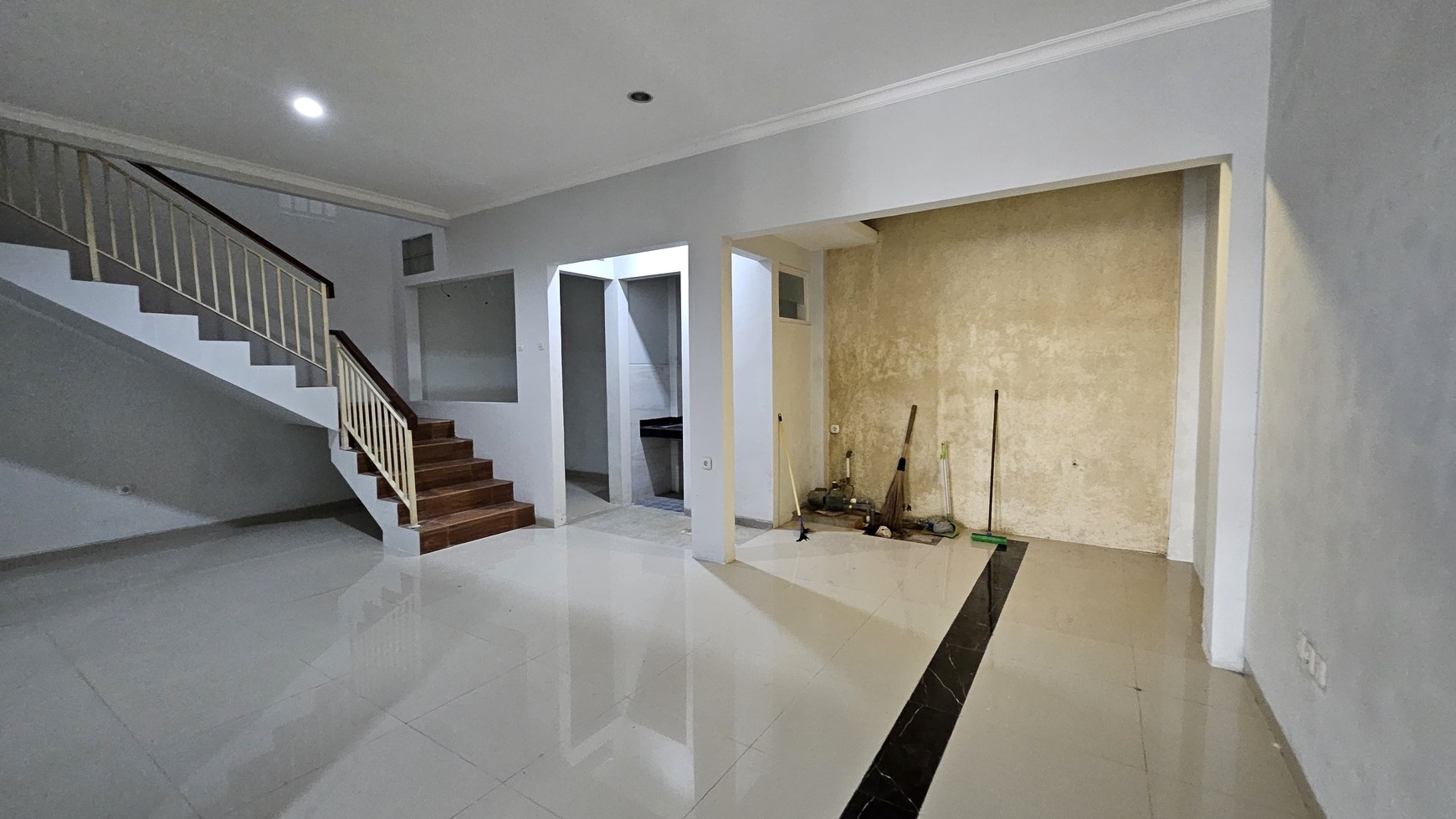 Rumah Bagus Di Gelagah Hills Ciputat Tangerang Selatan