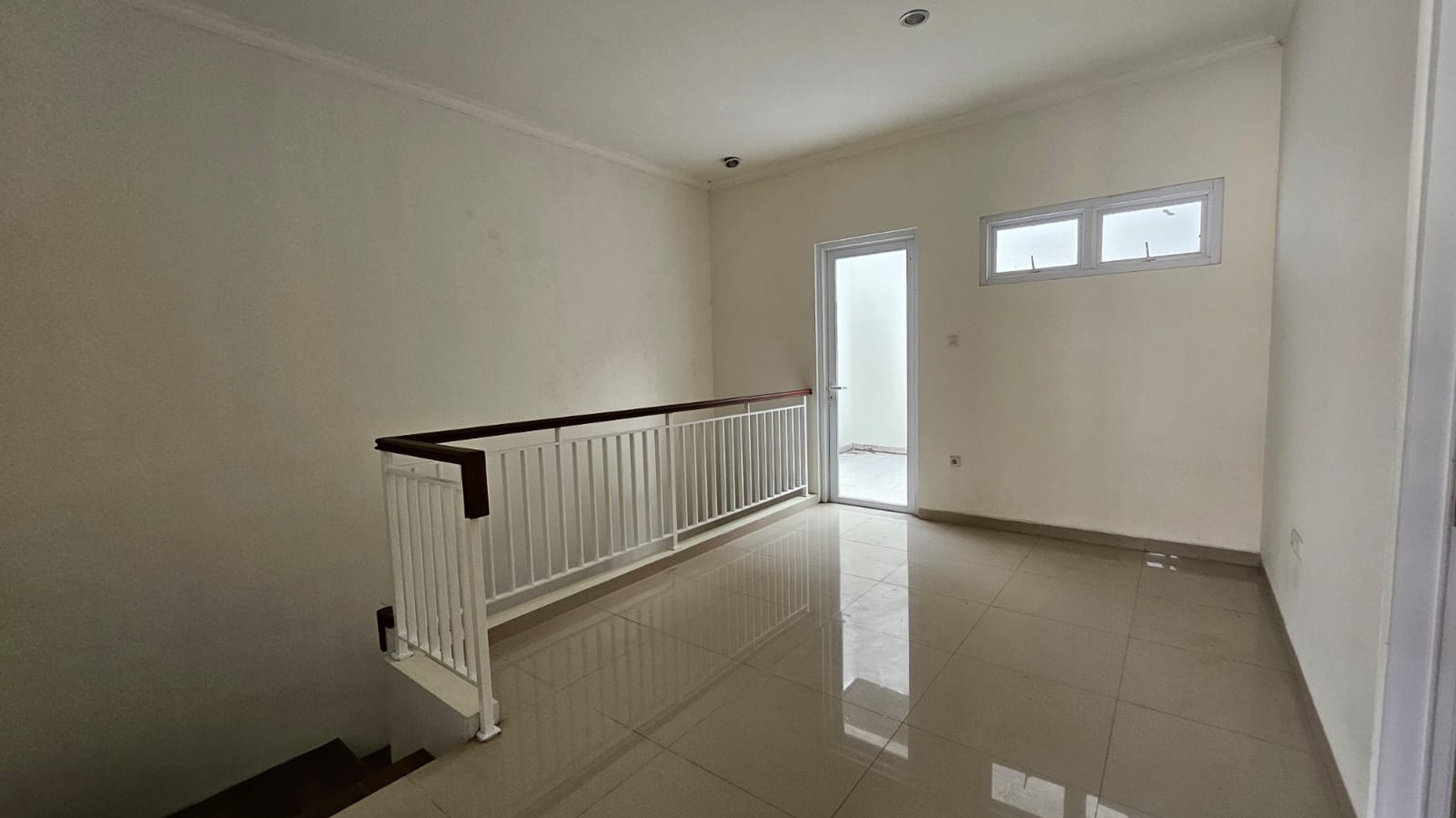Rumah Bagus Di Gelagah Hills Ciputat Tangerang Selatan