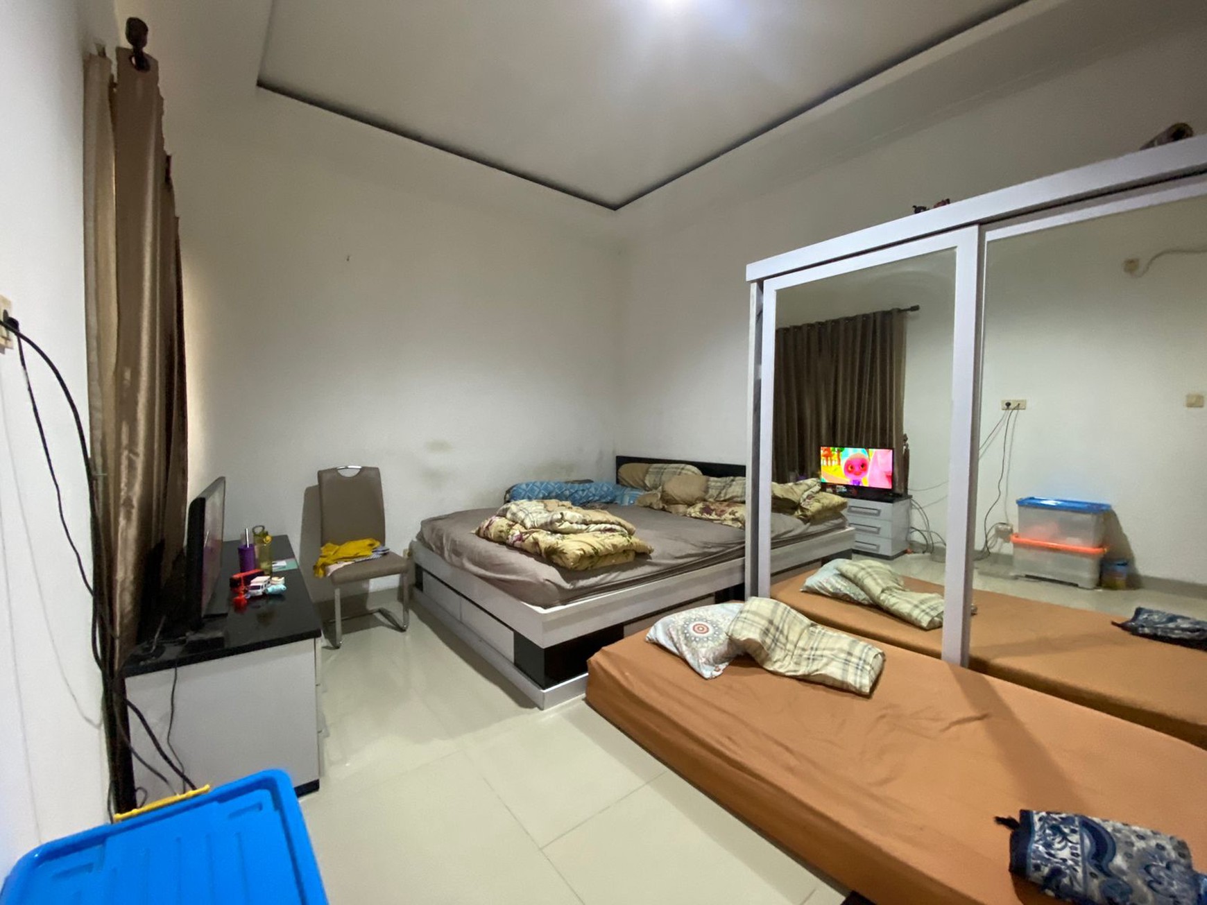 RUMAH 2 LANTAI DEPAN TAMAN DI CLUSTER PREMIUM CIBUBUR COUNTRY