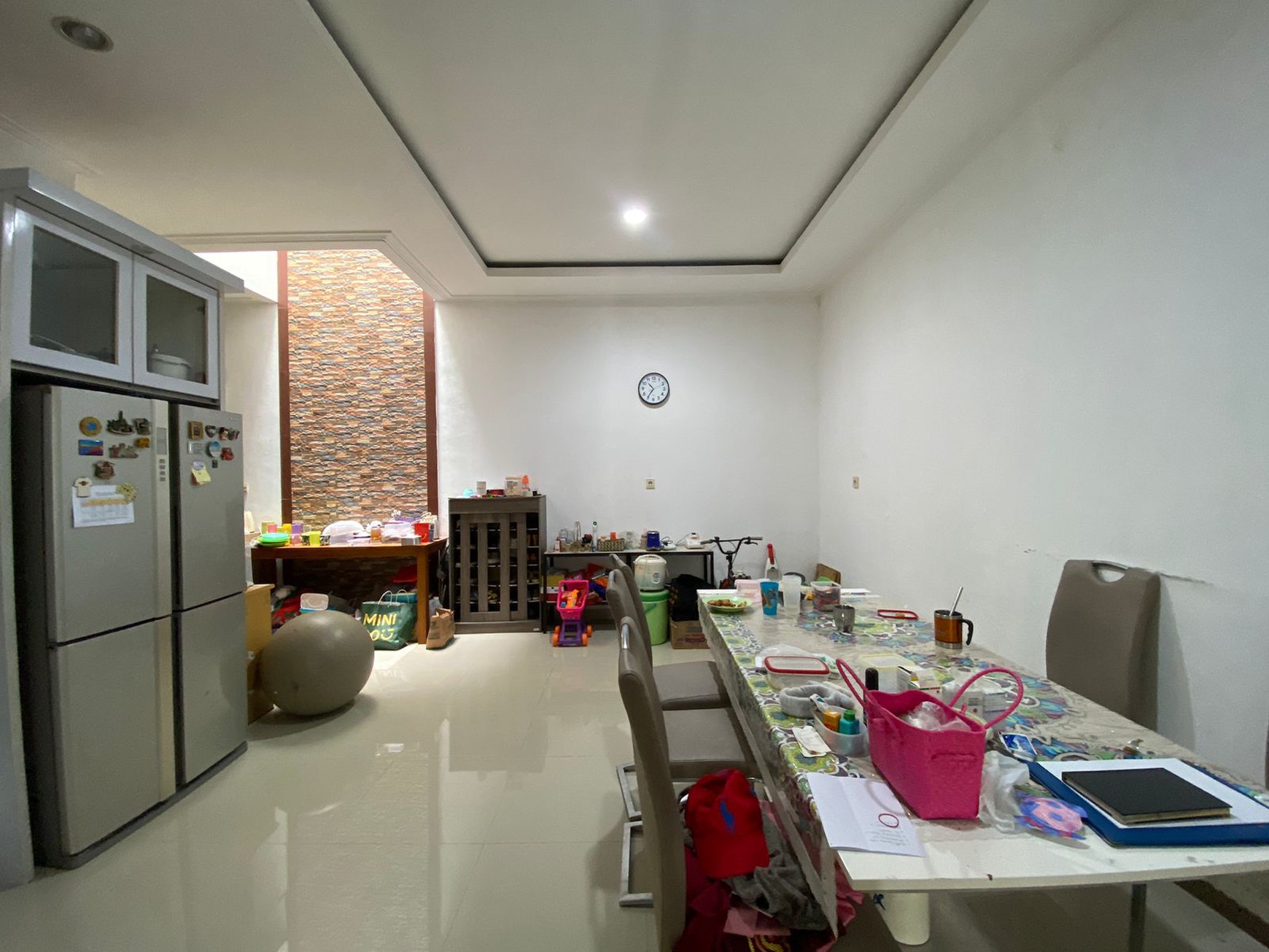 RUMAH 2 LANTAI DEPAN TAMAN DI CLUSTER PREMIUM CIBUBUR COUNTRY