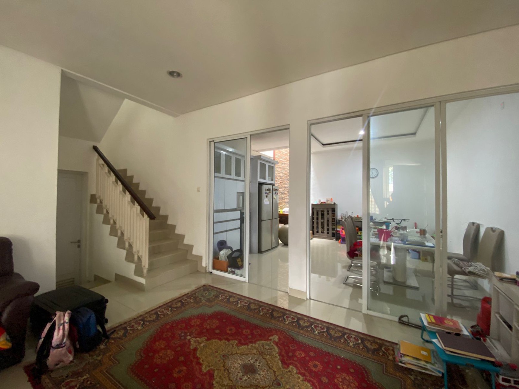 RUMAH 2 LANTAI DEPAN TAMAN DI CLUSTER PREMIUM CIBUBUR COUNTRY