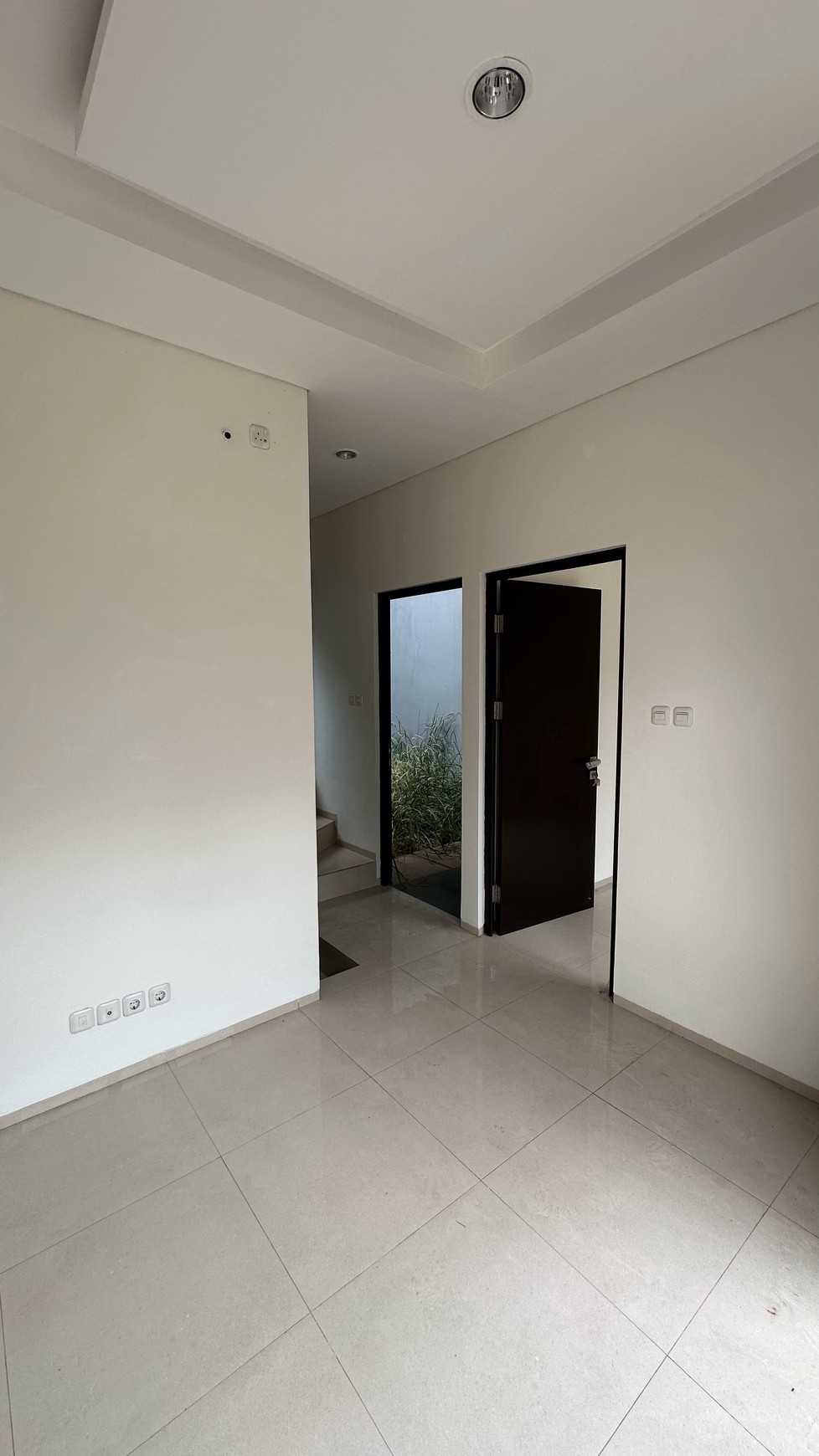 Rumah 2 Lantai di Cikeas Gardenia 