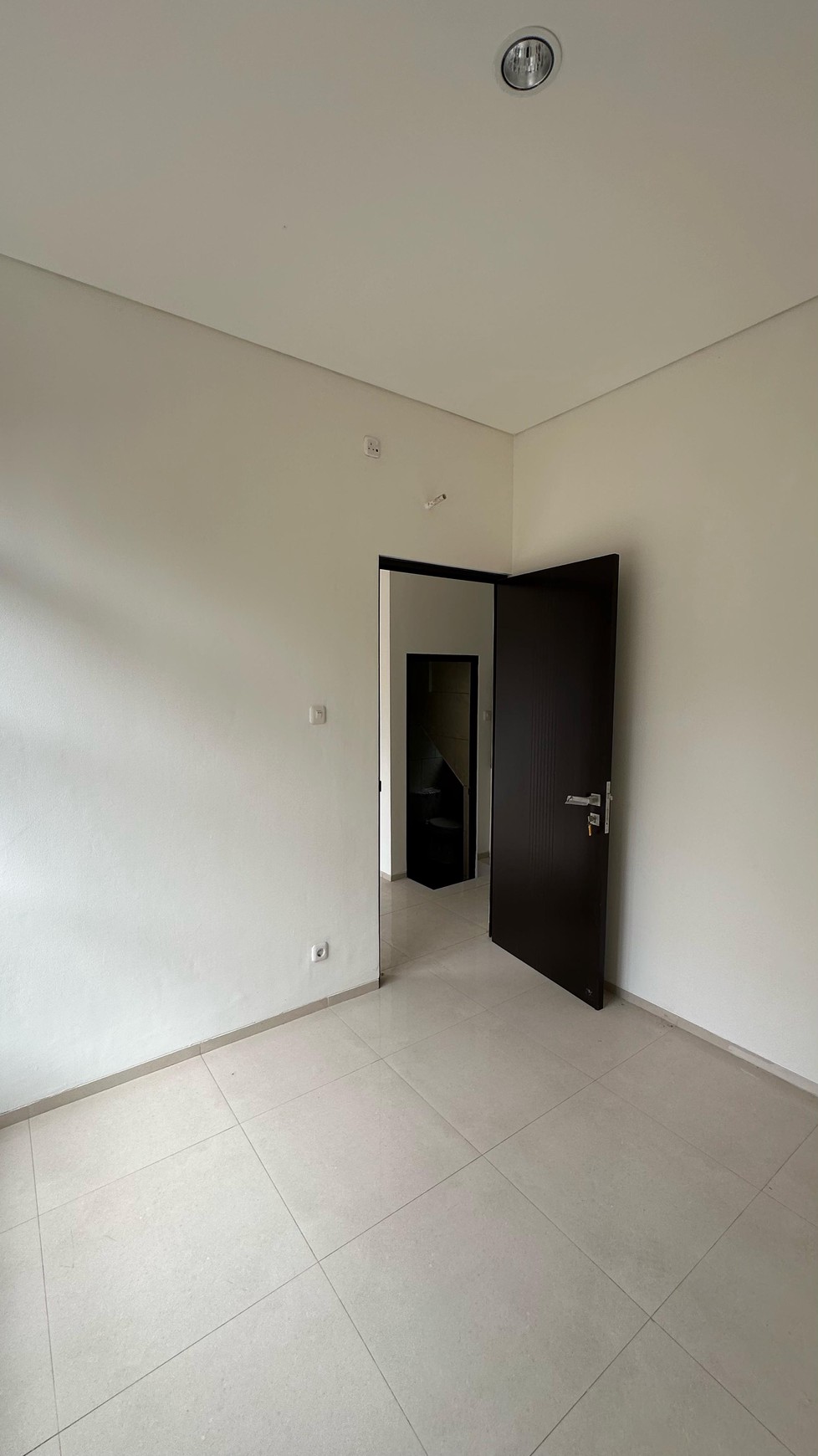 Rumah 2 Lantai di Cikeas Gardenia 