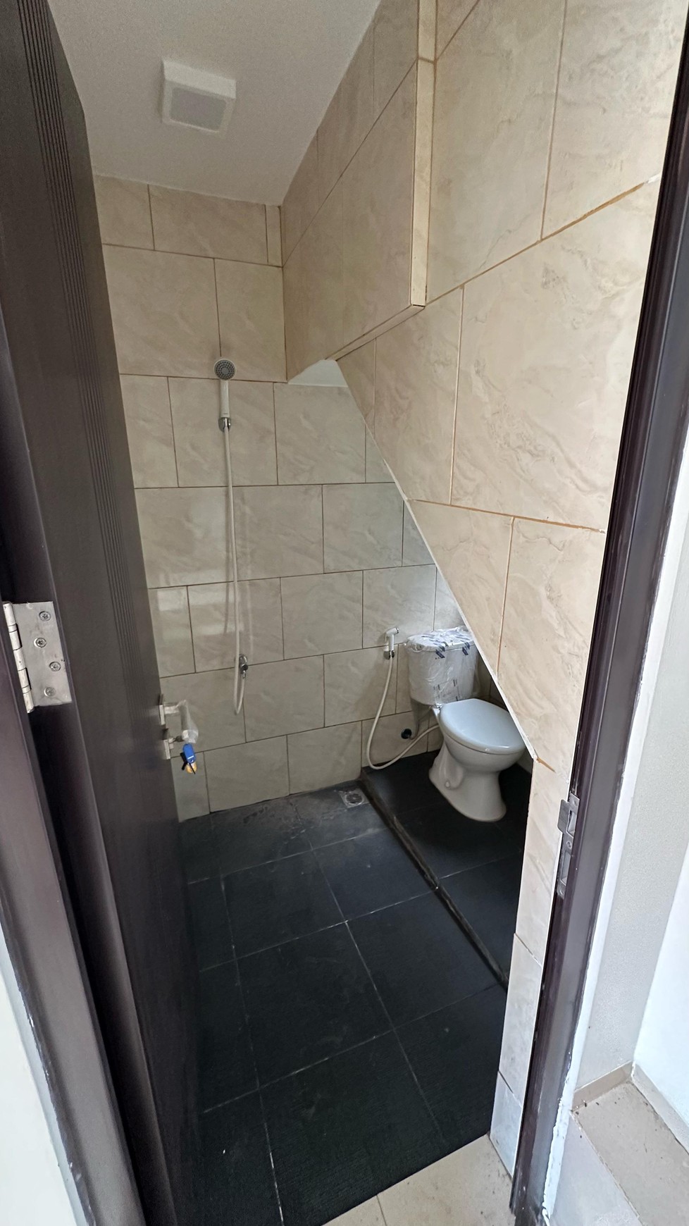 Rumah 2 Lantai di Cikeas Gardenia 