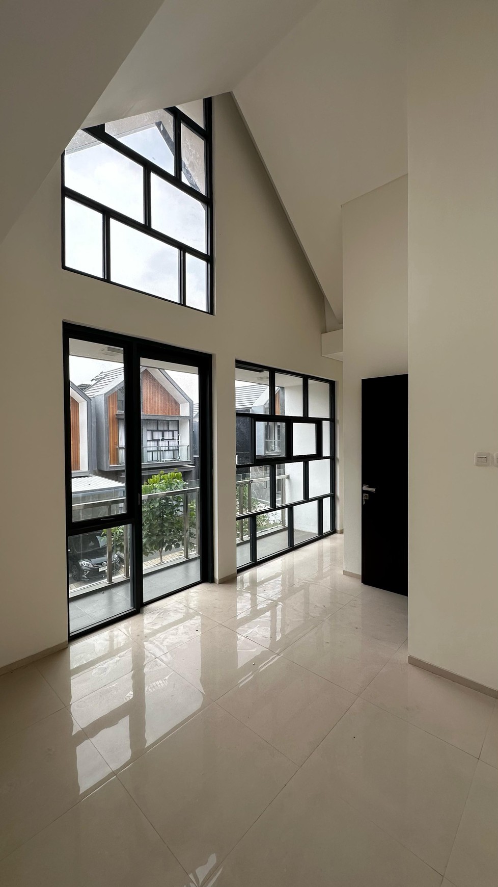 Rumah 2 Lantai di Cikeas Gardenia 