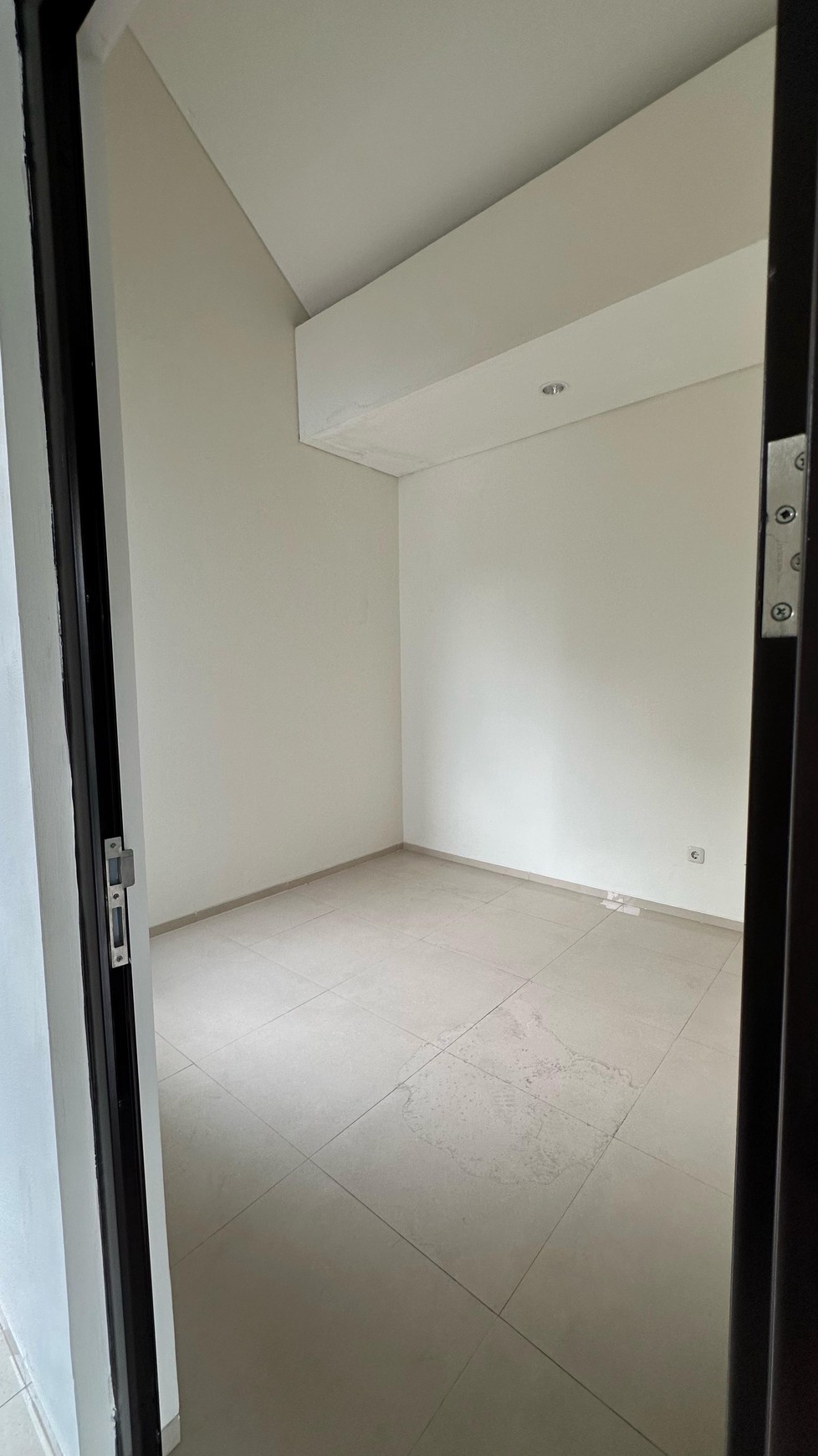 Rumah 2 Lantai di Cikeas Gardenia 