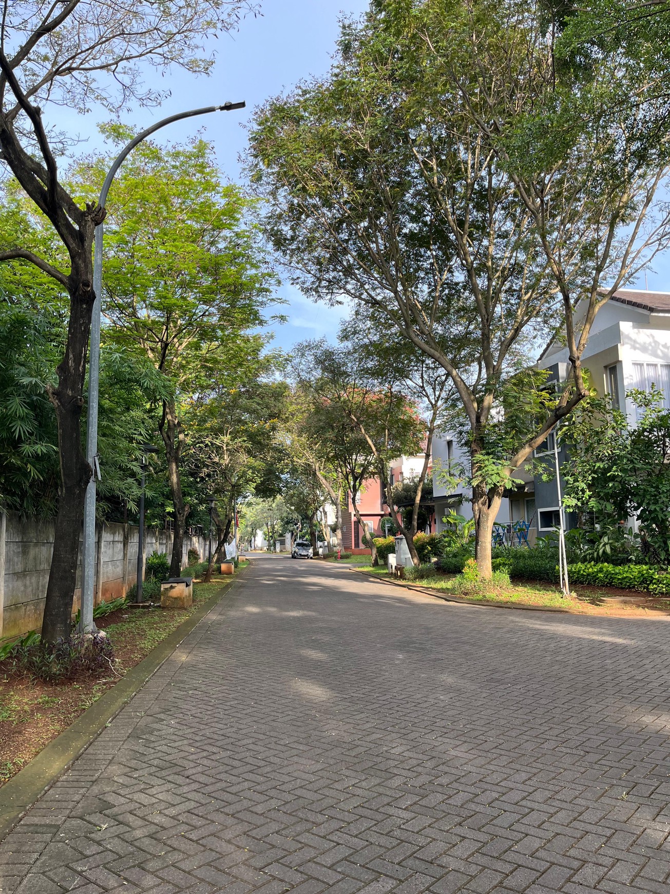 Rumah Bagus Di Ayna Residence Graha Raya Bintaro Tangerang Selatan
