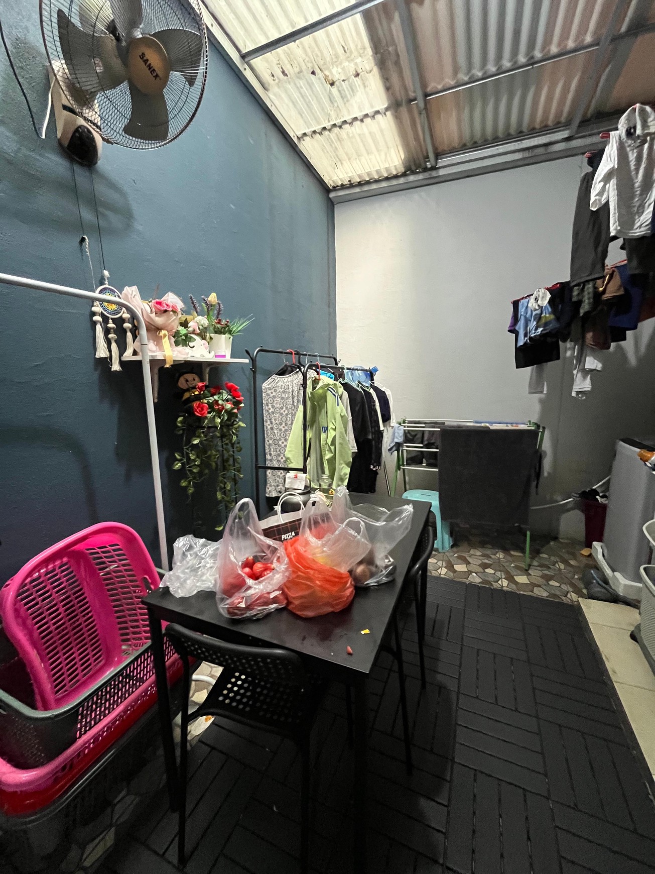 Rumah Bagus Di Ayna Residence Graha Raya Bintaro Tangerang Selatan