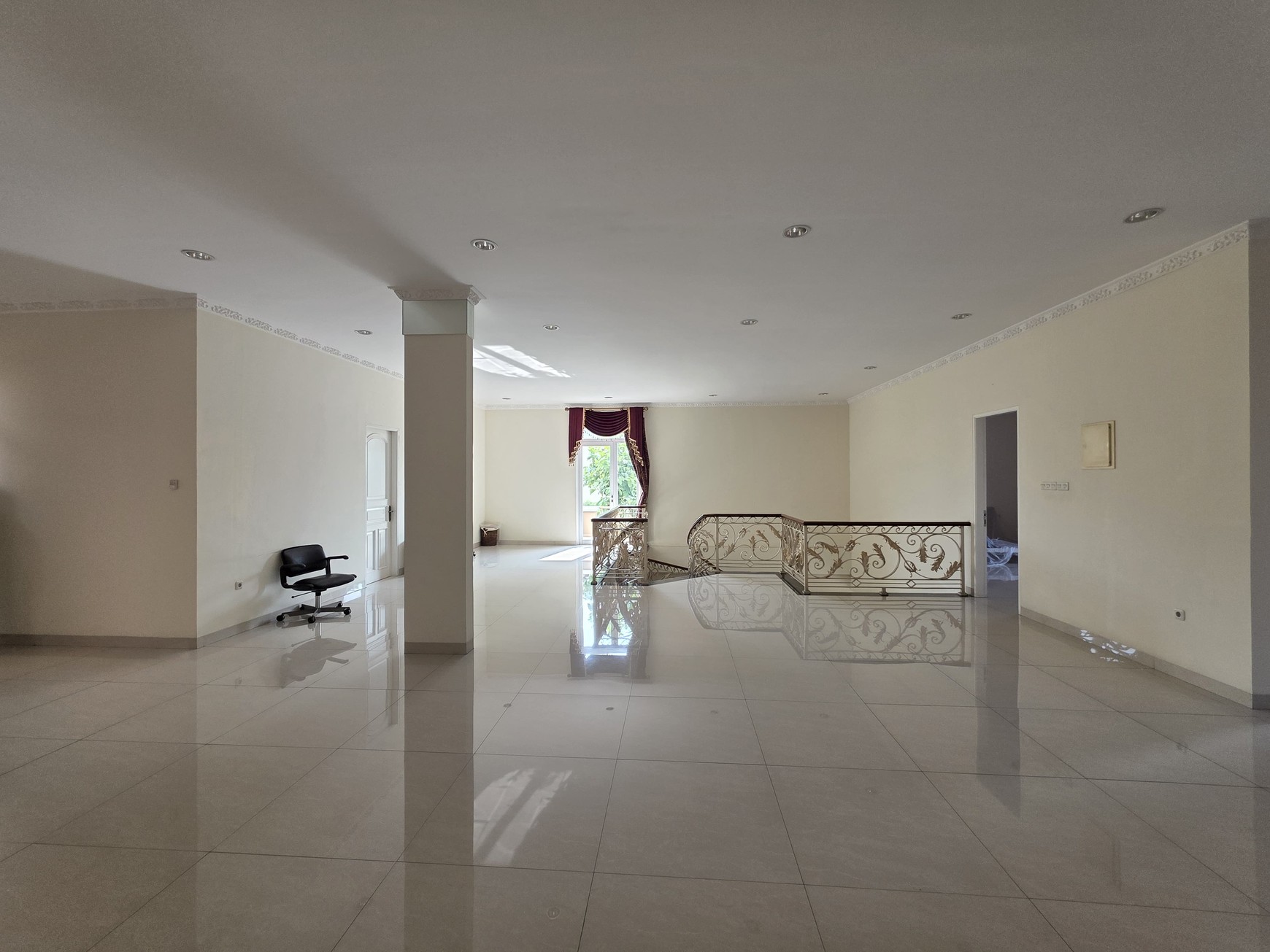 Rumah Bagus Di Green Lake City, Jl Europe City Boulevard Tangerang