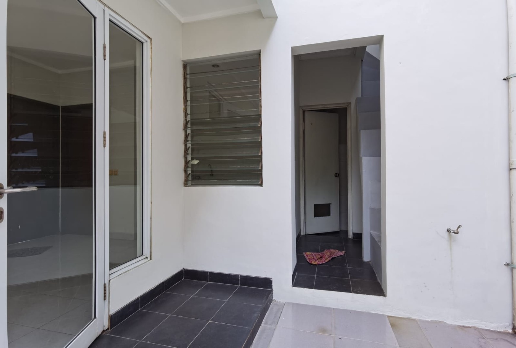 Rumah Bagus 2 Lantai dan Murah di Cimone Tangerang
