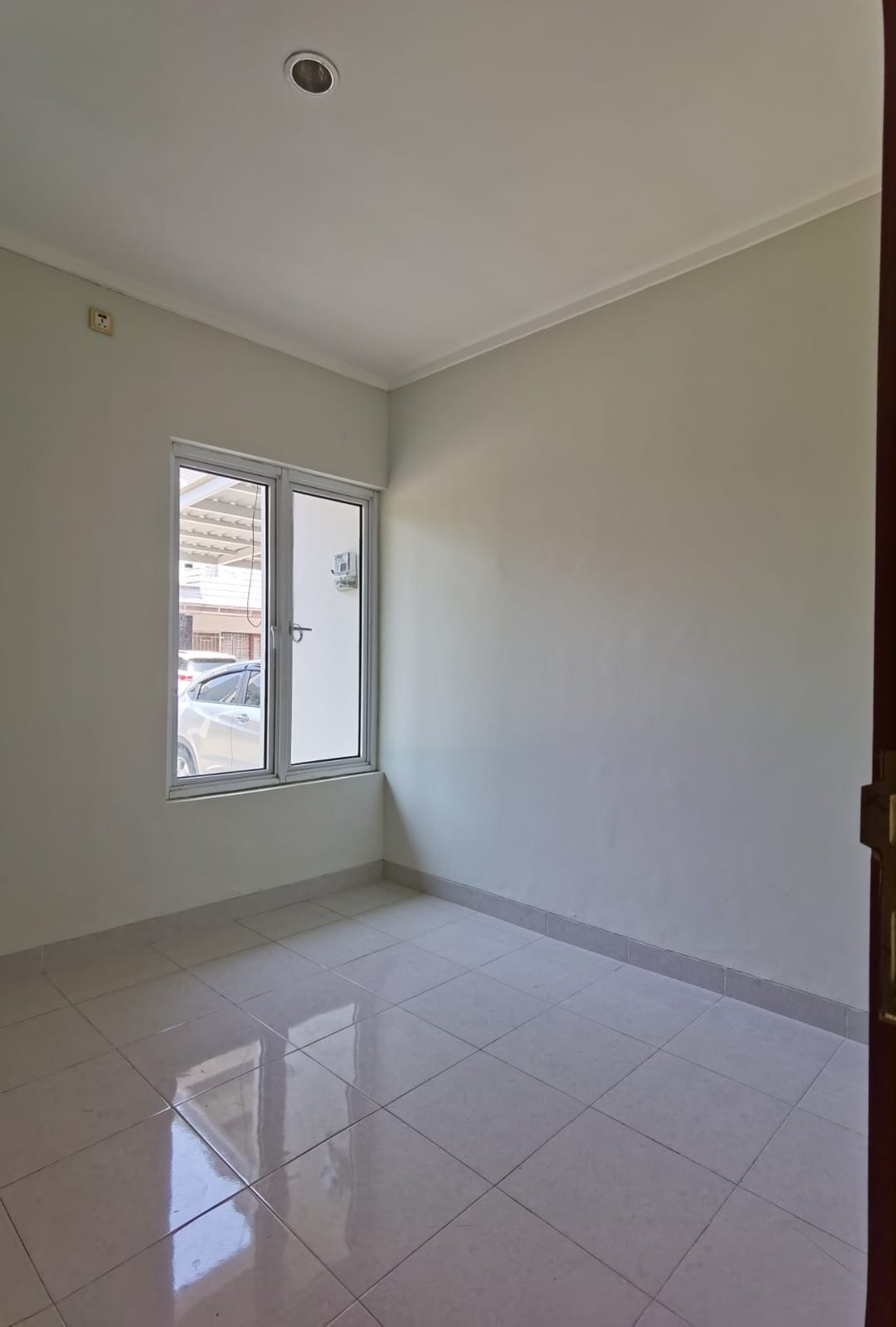 Rumah Bagus 2 Lantai dan Murah di Cimone Tangerang