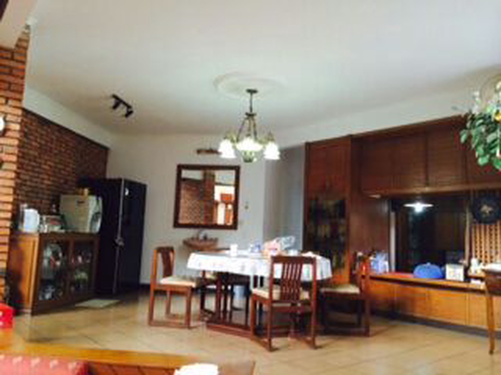 Dijual Rumah & Tanah di area komersial di Jalan Lebak Bulus Raya