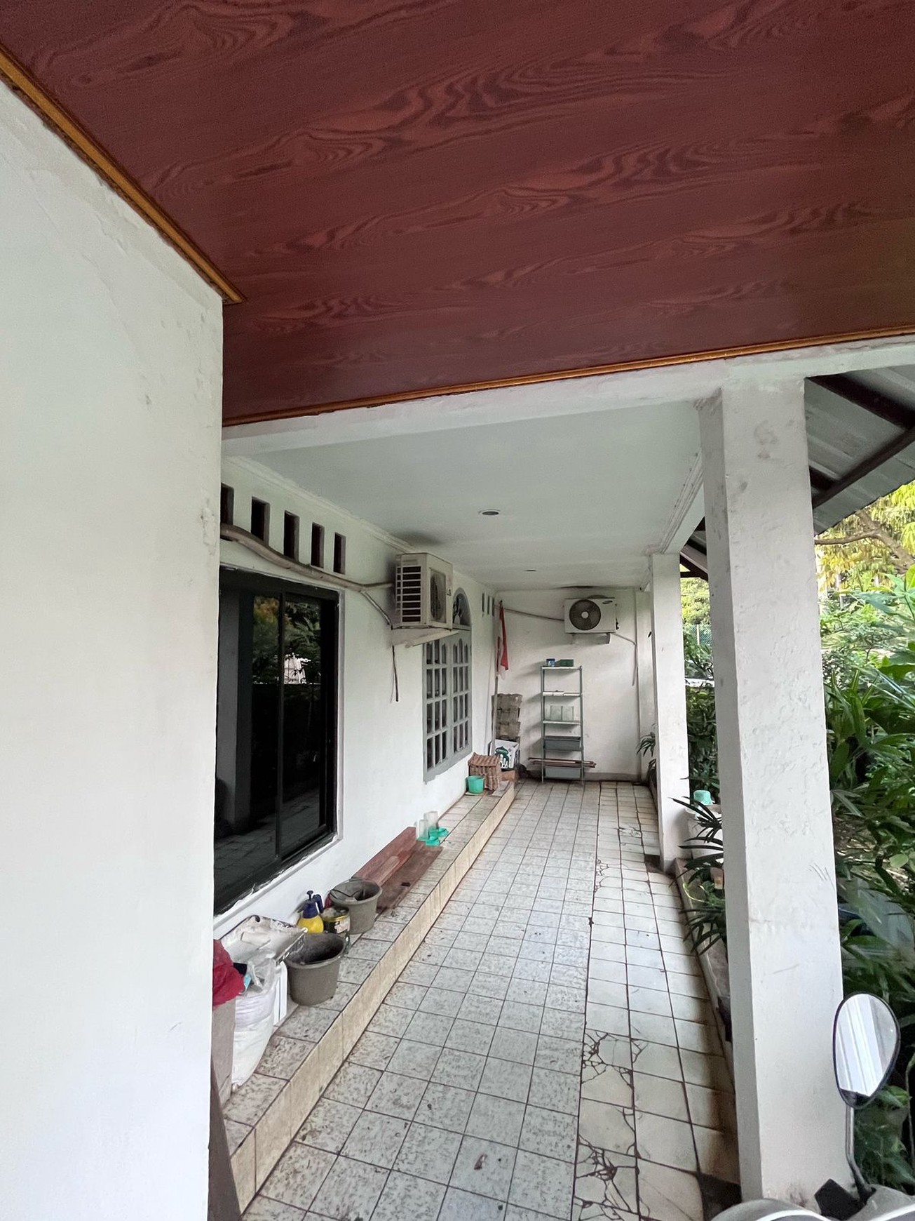 Rumah Asri Hijau, Udara Sejuk Segar, Tenang, Tidak berisik, di Cipayung Jakarta Timur.