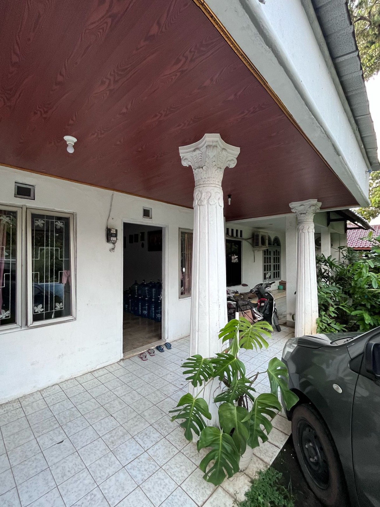 Rumah Asri Hijau, Udara Sejuk Segar, Tenang, Tidak berisik, di Cipayung Jakarta Timur.