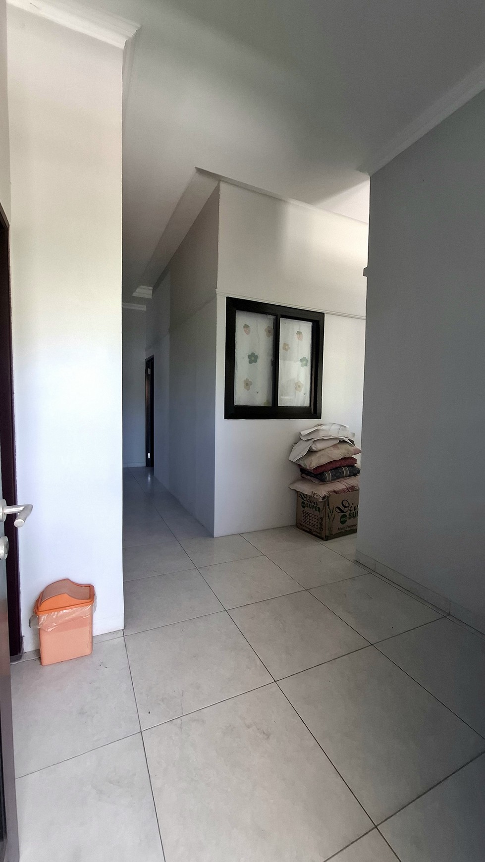 Bikin Iri Tetangga! Rumah 2 Lantai Mewah di Surabaya Timur Harga Cuma 1,7 M