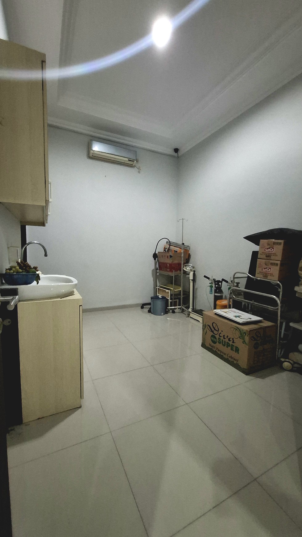 Bikin Iri Tetangga! Rumah 2 Lantai Mewah di Surabaya Timur Harga Cuma 1,7 M