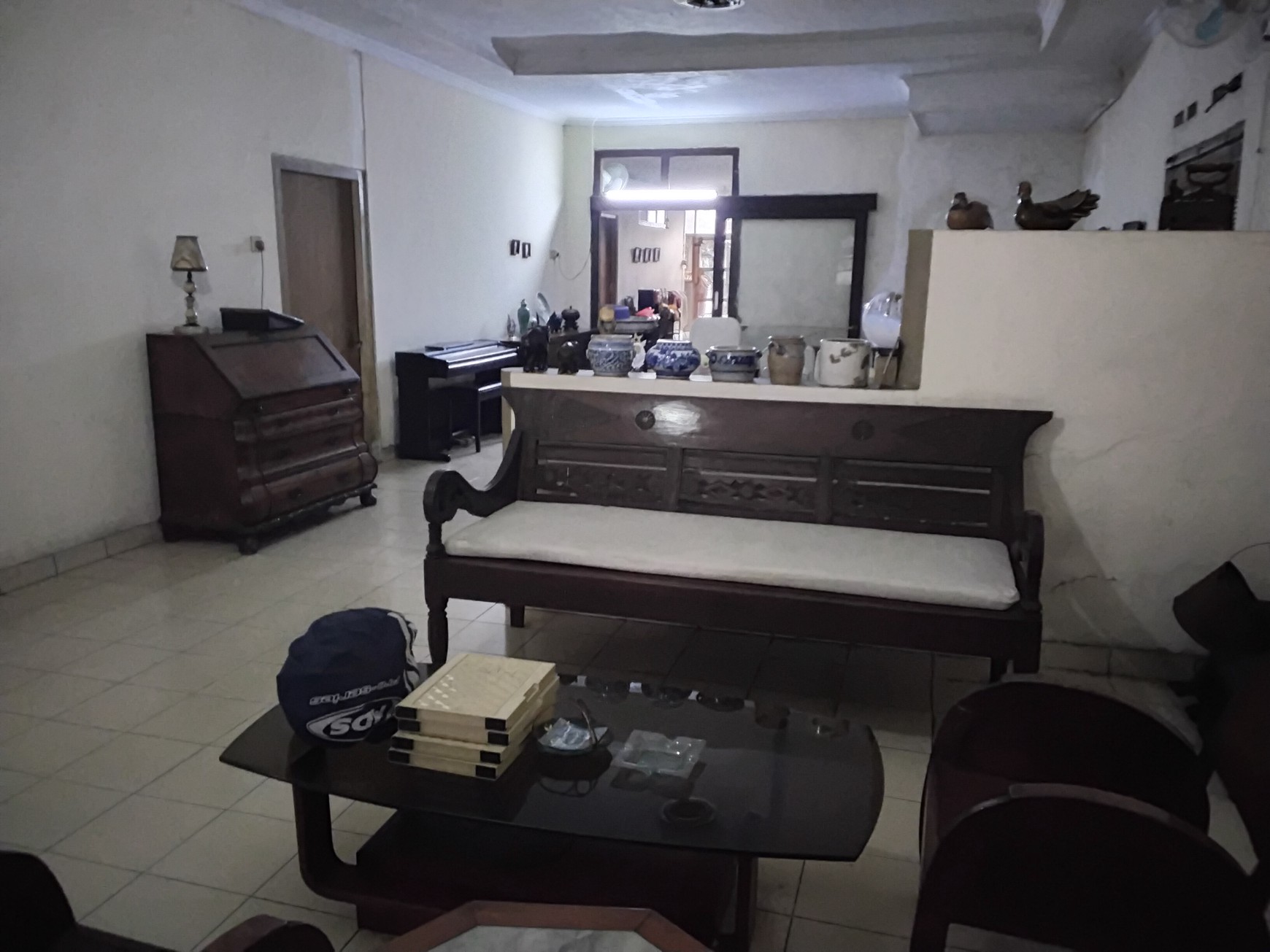 Rumah Besar Siap Huni di Jalan Raya Dewi Sartika yang Sangat Strategis untuk Bisnis