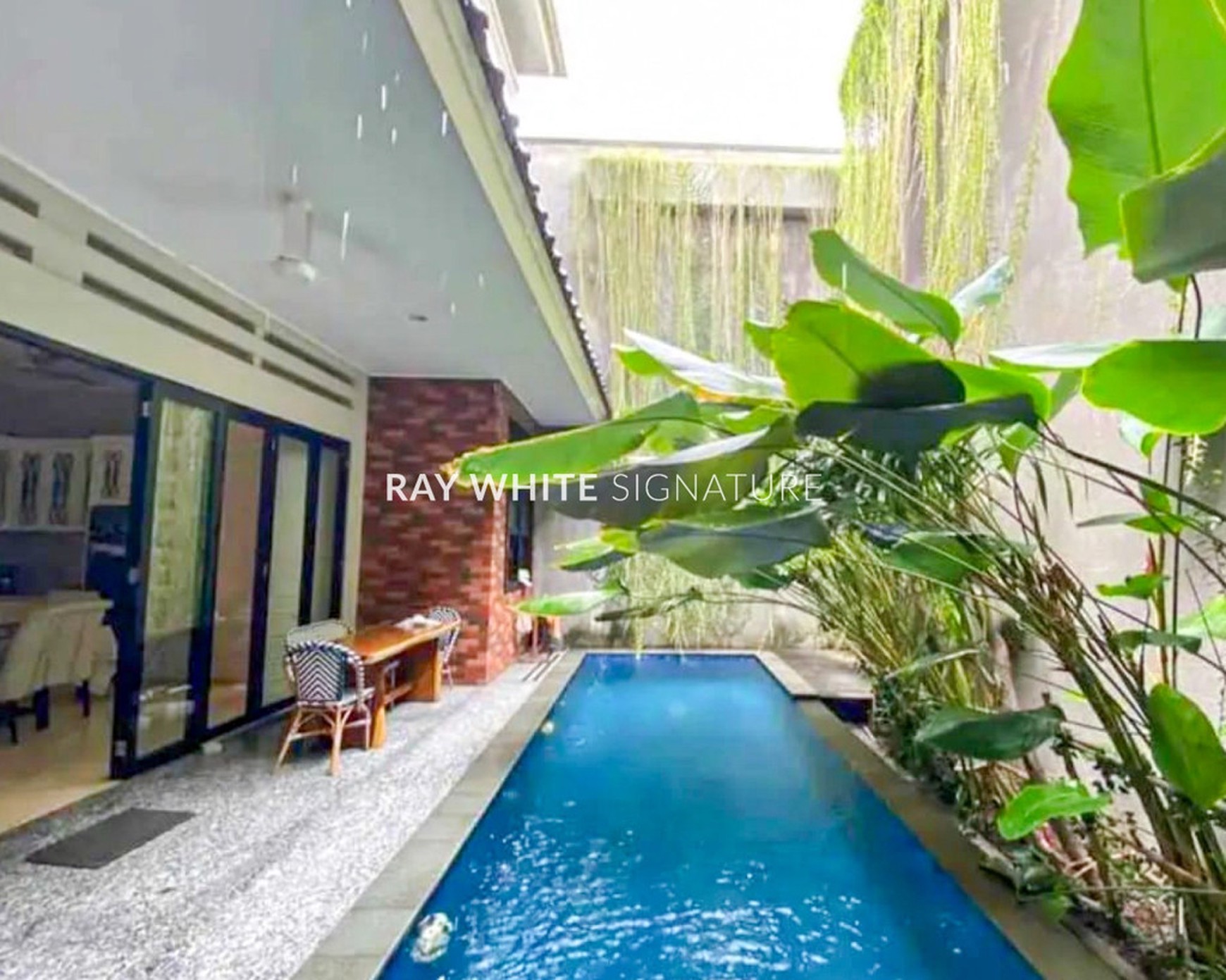 Rumah Mewah di Jl. Panglima Polim X Lokasi Elite Area Tenang