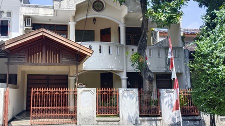 Dijual Rumah DI Komplek Bumi Bintaro Permai