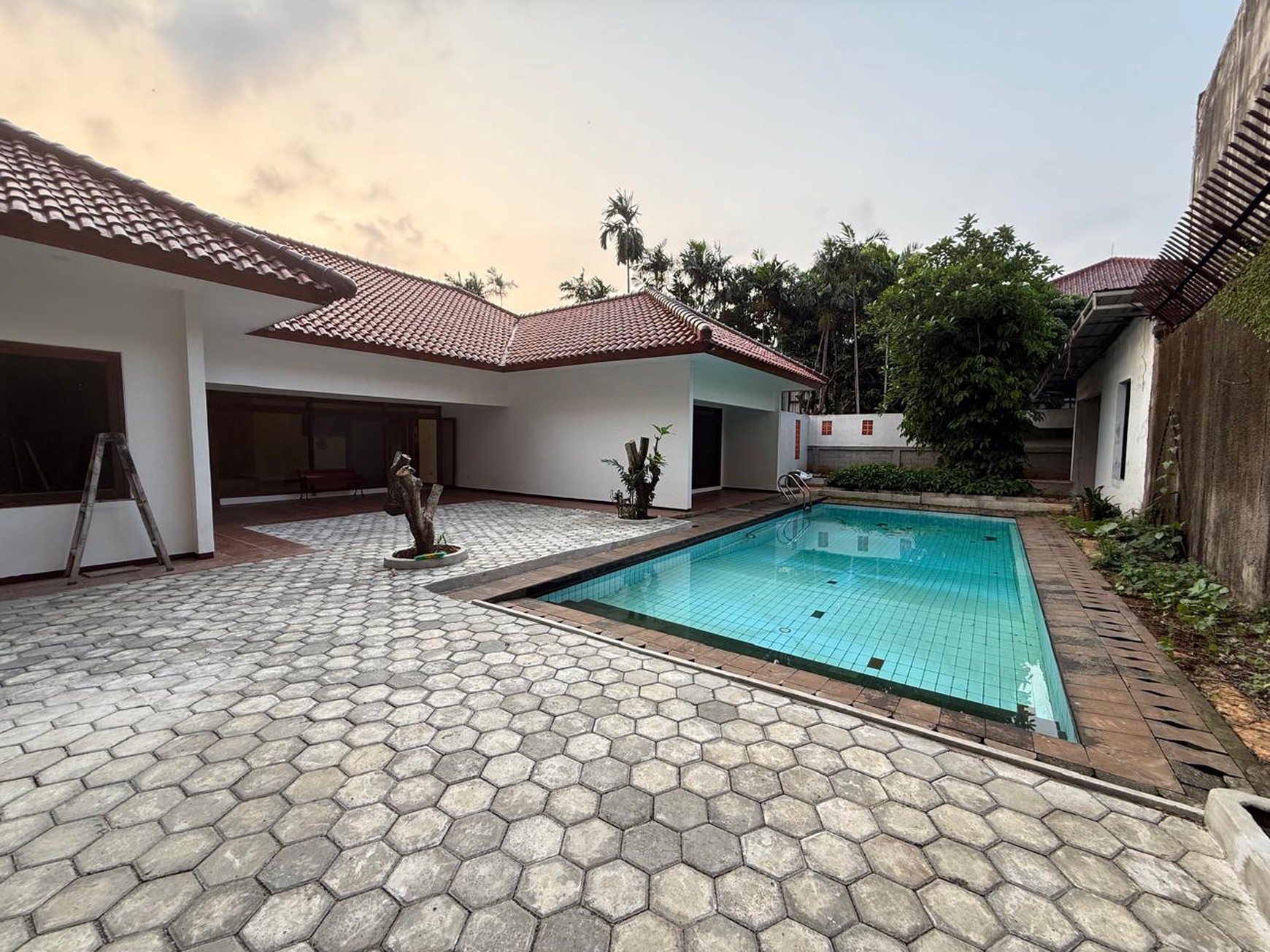 Rumah Nyaman Dan Aman Di Ampera - Kemang